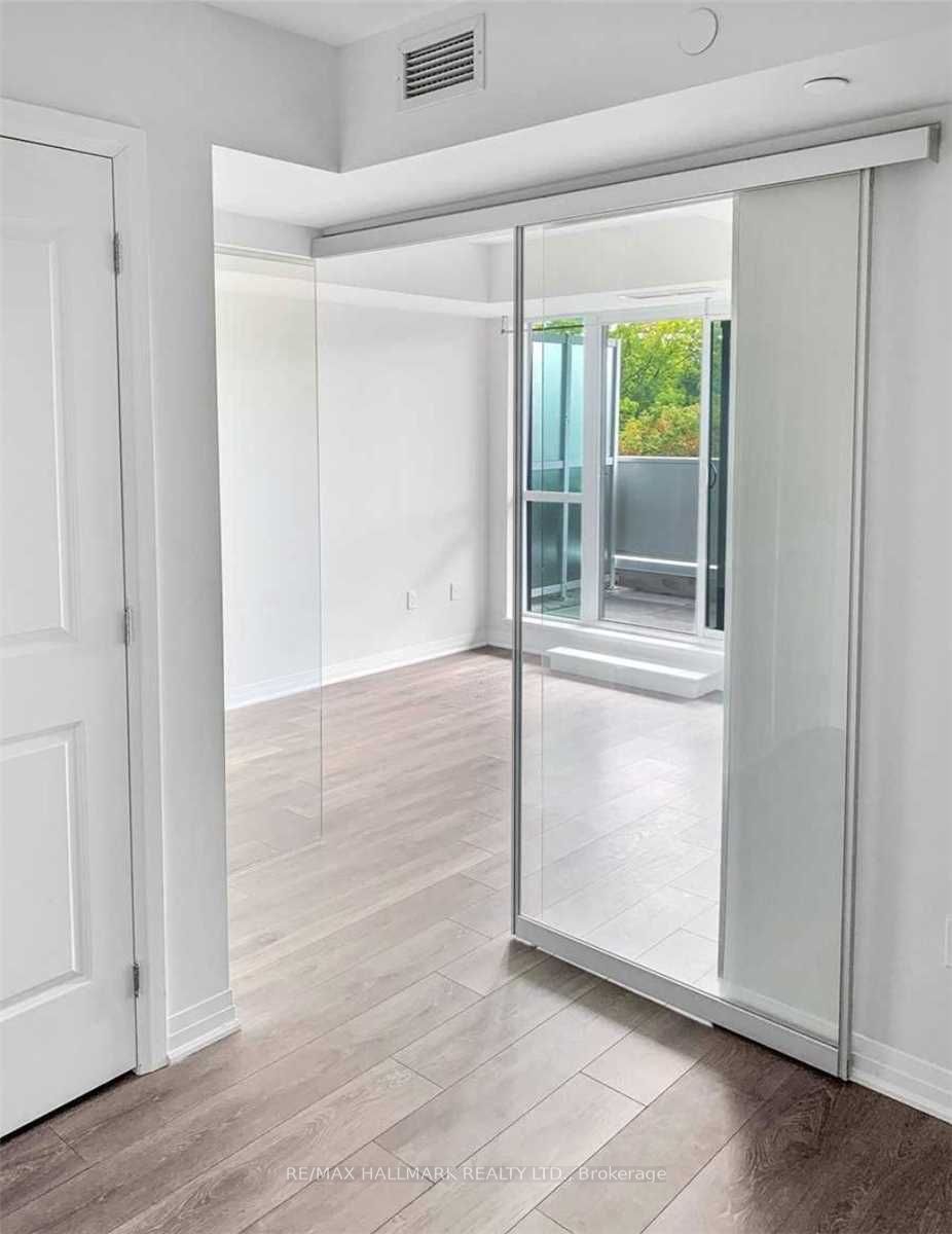 2301 Danforth Avenue 417, Toronto, ON M4C 1K5 photo 5