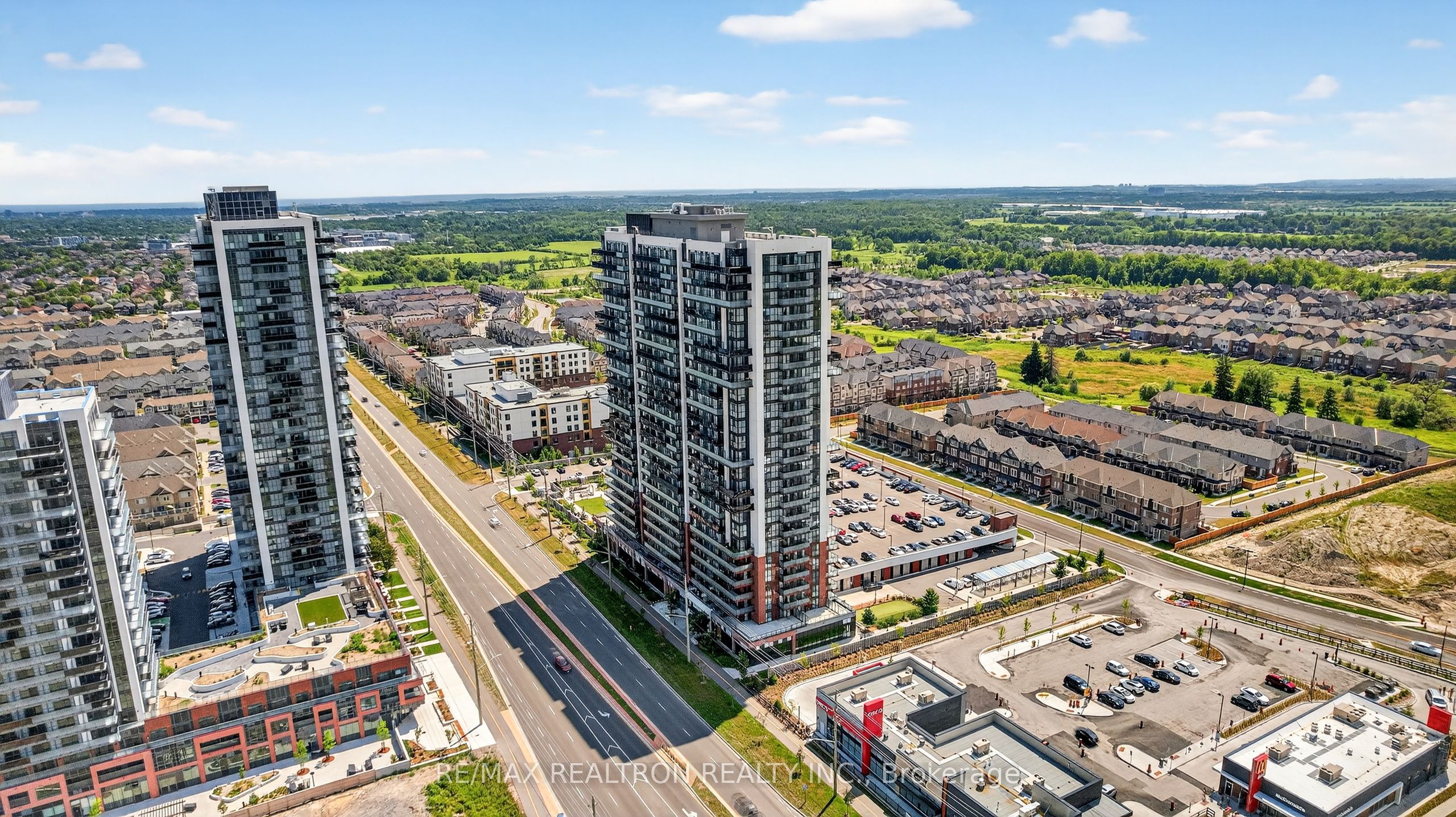 2550 Simcoe Street N 1212, Oshawa, ON L1L 0R5 photo 5