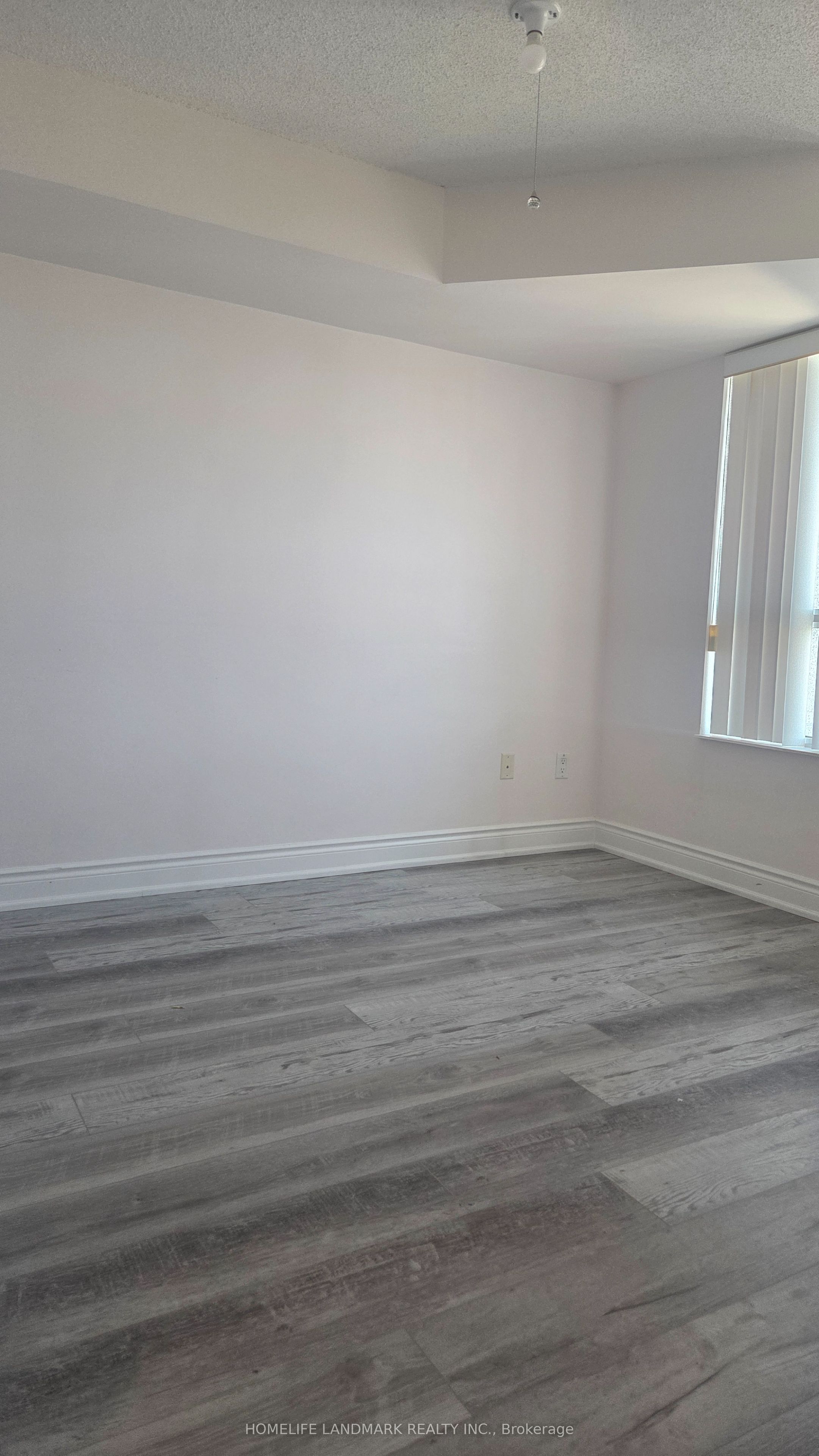 50 Brian Harrison Way 3106, Toronto, ON M1P 5J4 photo 5