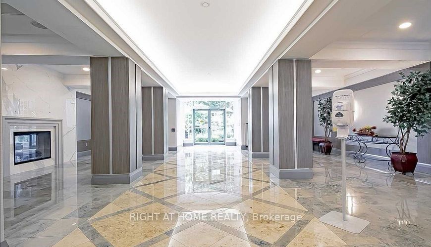 125 Omni Drive 2133, Toronto, ON M1P 5A9 photo 5