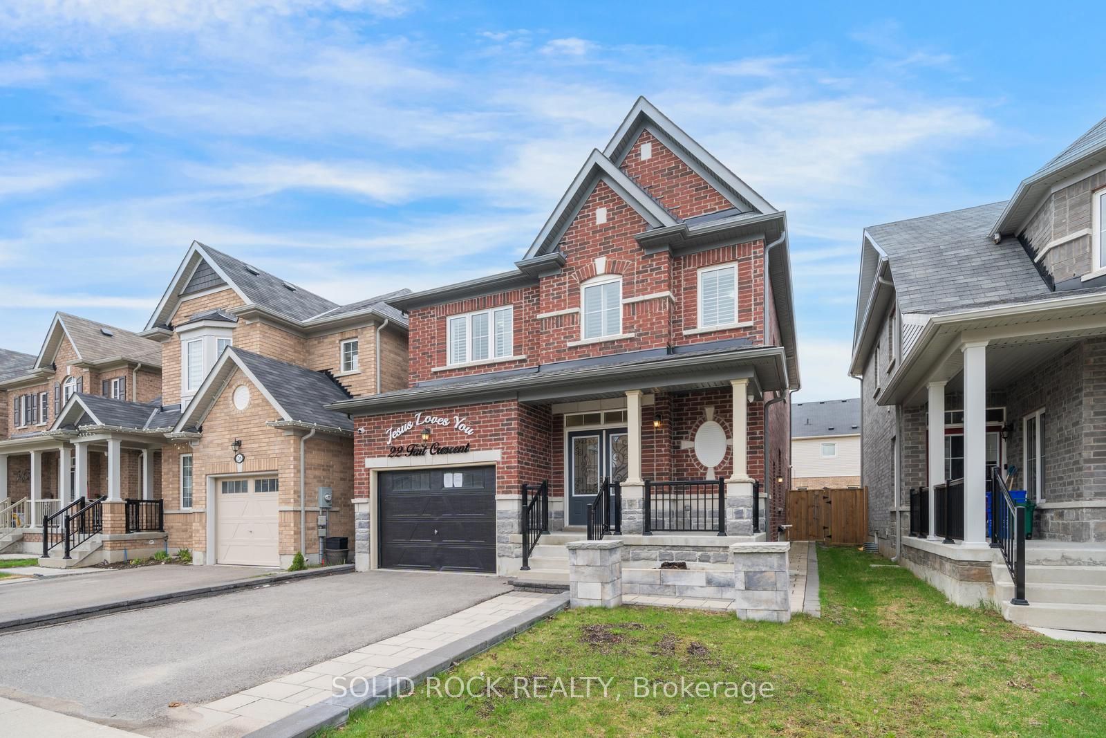 22 Tait Crescent, Clarington, ON L1C 7G7 photo 2