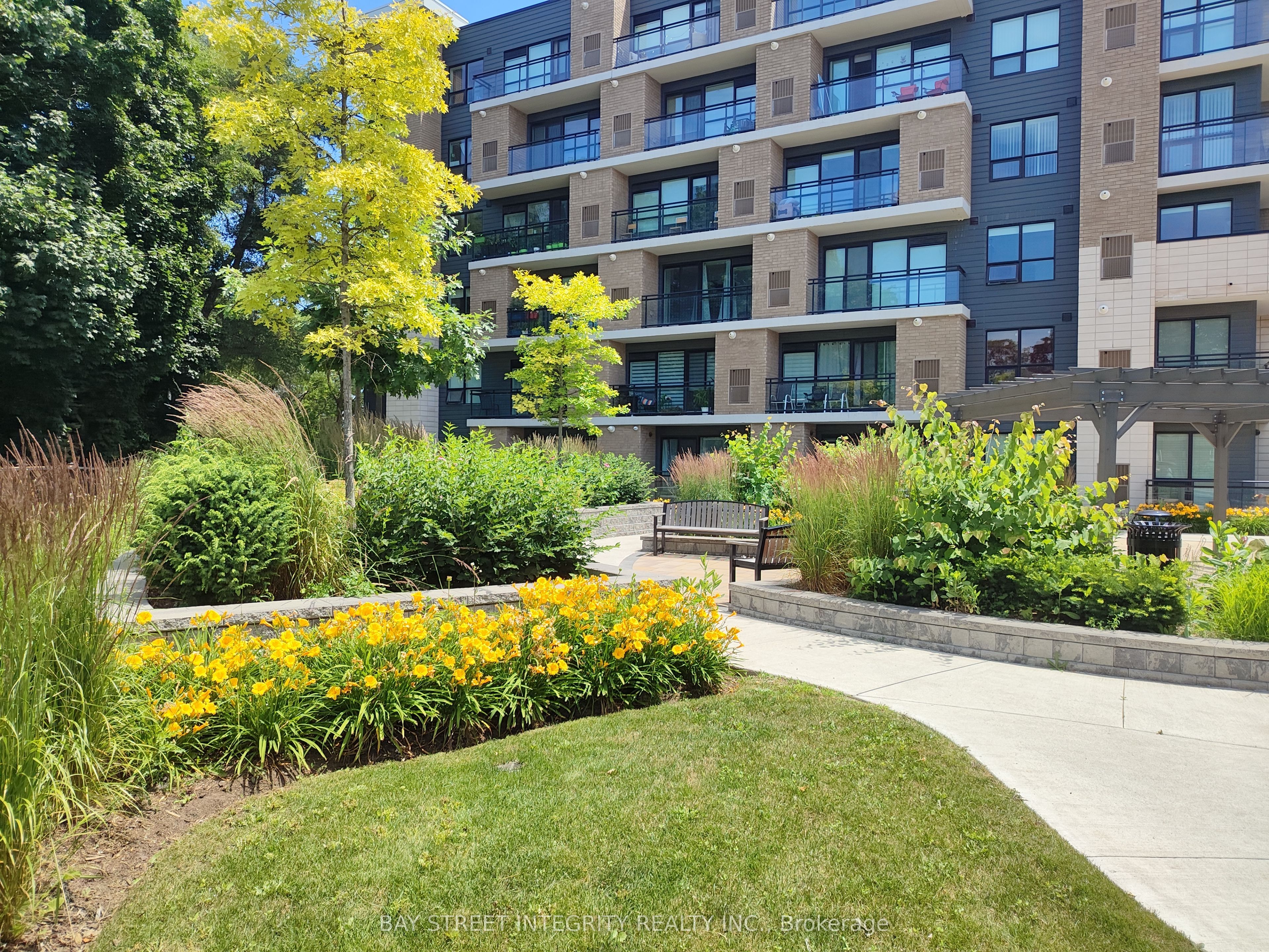 1 Falaise Road 201, Toronto E10, ON M1E 0B9 photo 3