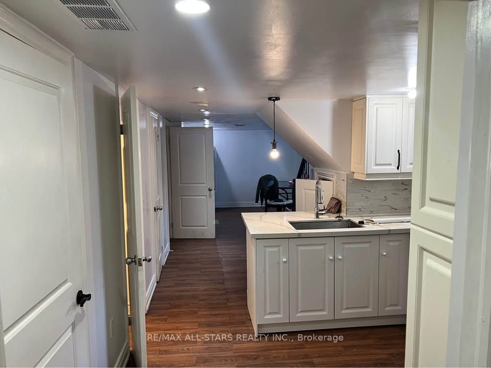 12 Rossander Court, Toronto, ON M1J 2B7 photo 2