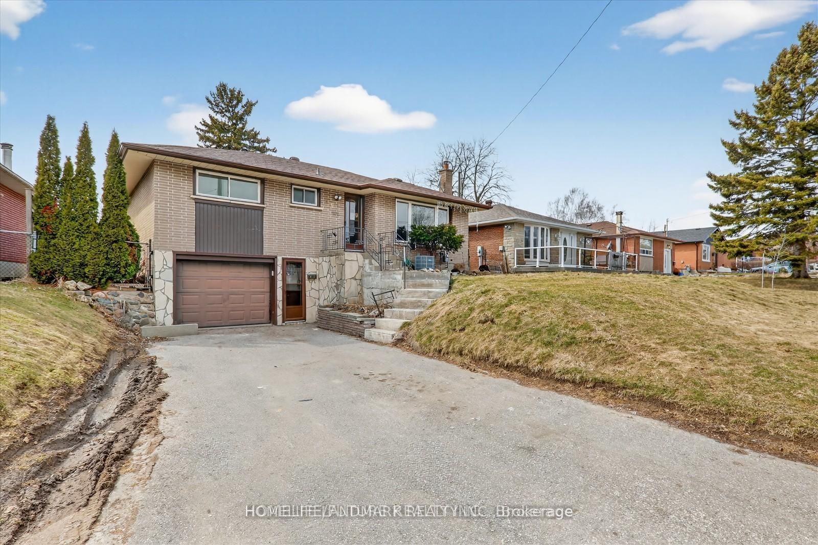 146 Oriole Street, Oshawa, ON L1H 6Y6