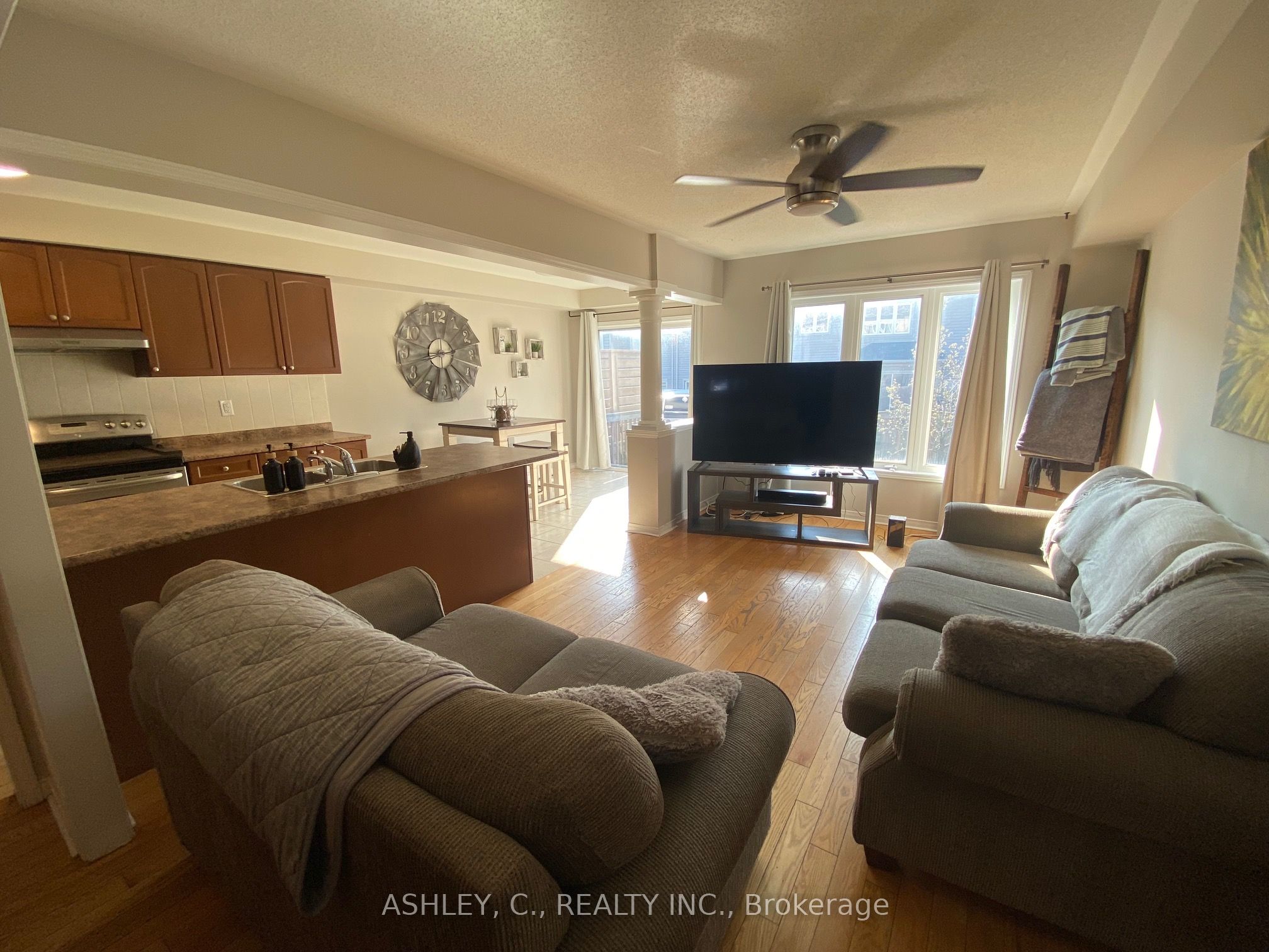 104 James Govan Drive, Whitby, ON L1N 0J7 photo 4