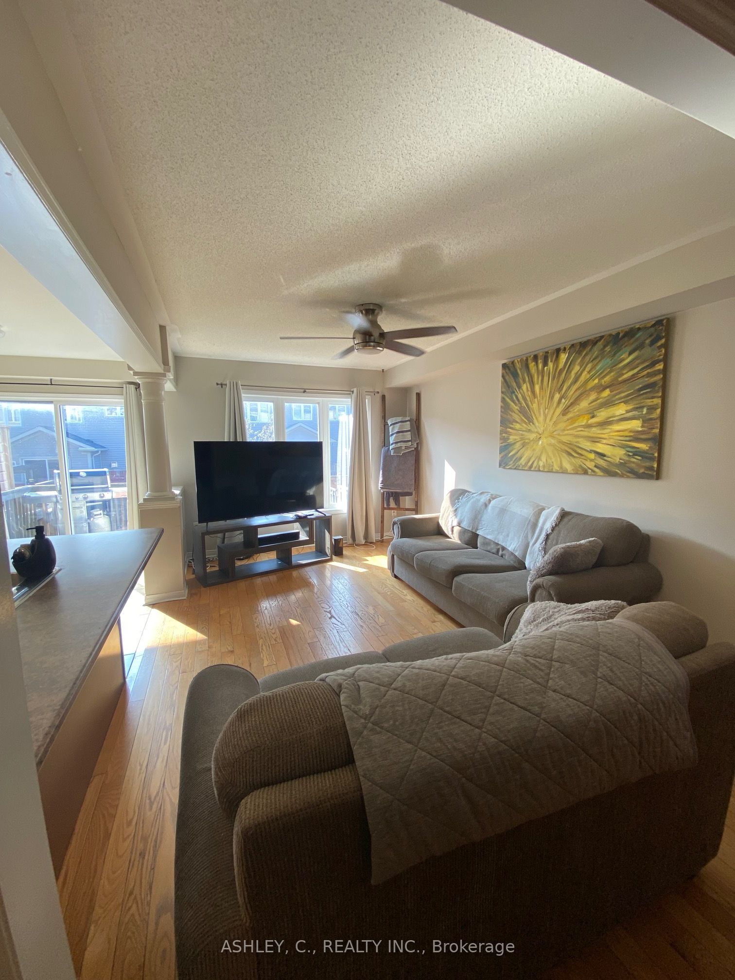 104 James Govan Drive, Whitby, ON L1N 0J7 photo 5