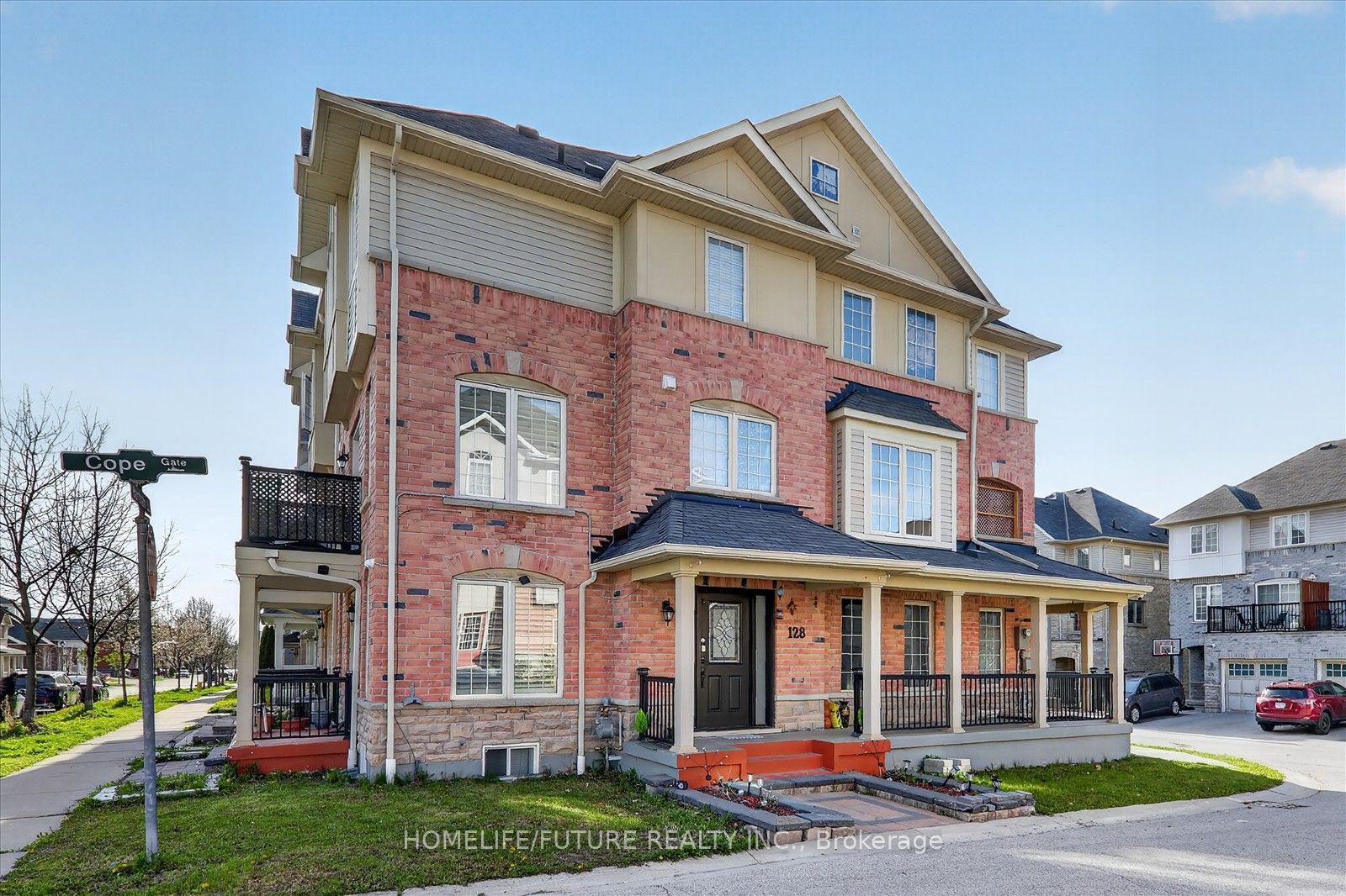 128 Barnham Street, Ajax, ON L1Z 0K7