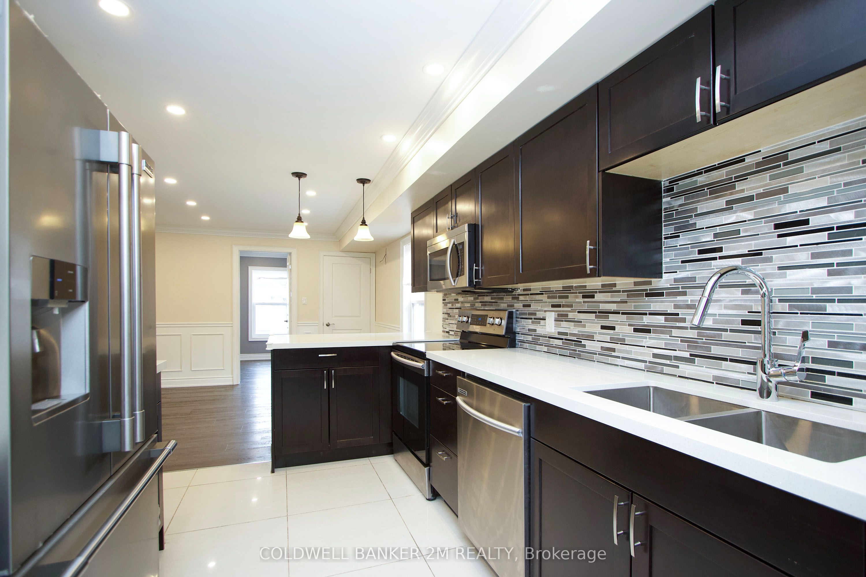 242 Kendal Avenue 2, Oshawa, ON L1G 5B5 photo 5