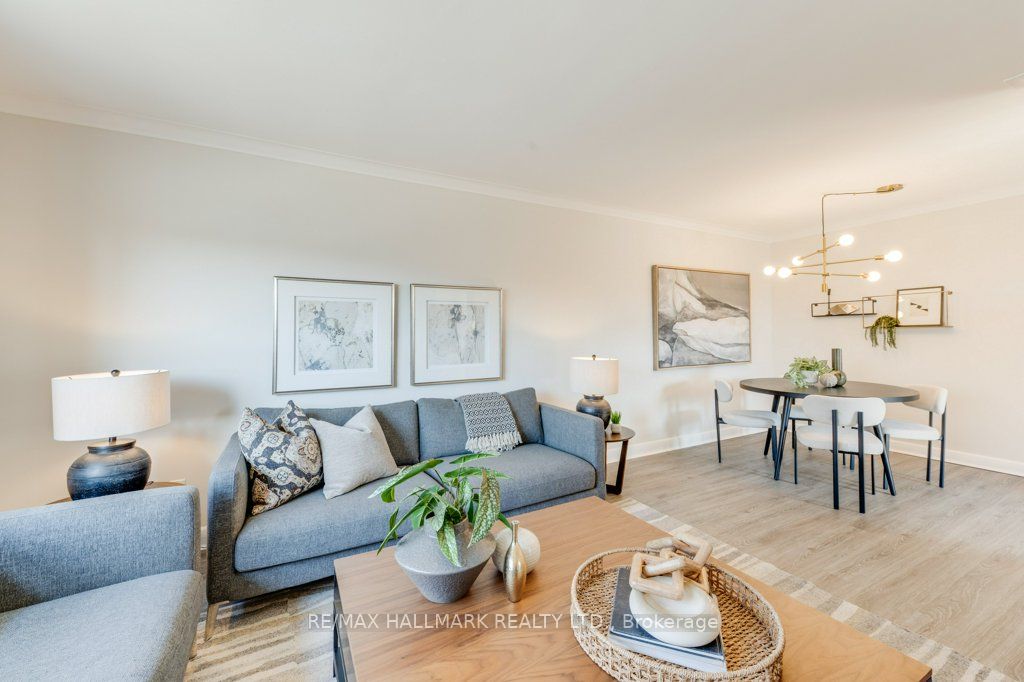 225 Woodville Avenue Main, Toronto, ON M4J 2R4 photo 4