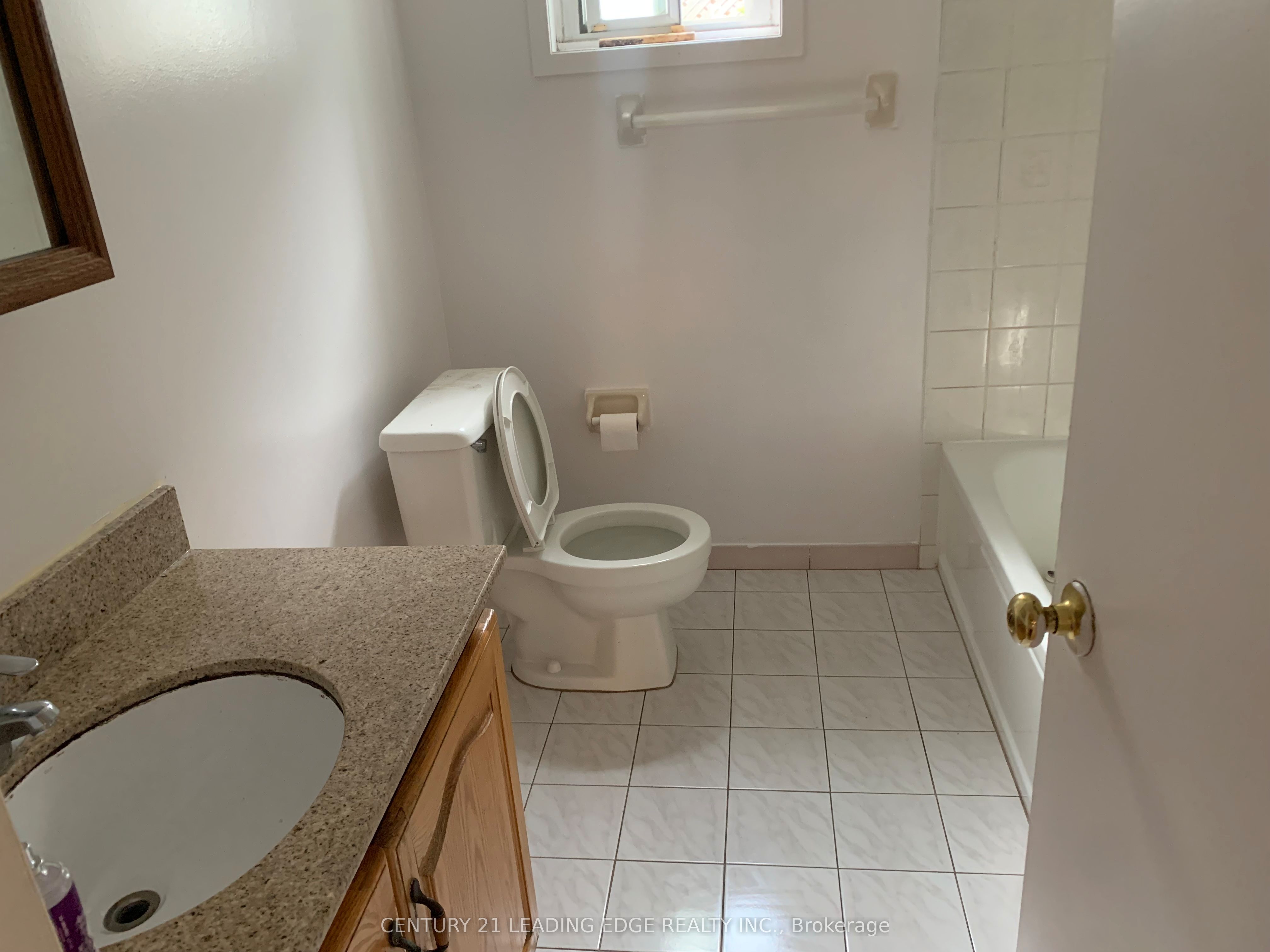 62 Lombardy Crescent Bsmt, Toronto, ON M1K 4N9 photo 4
