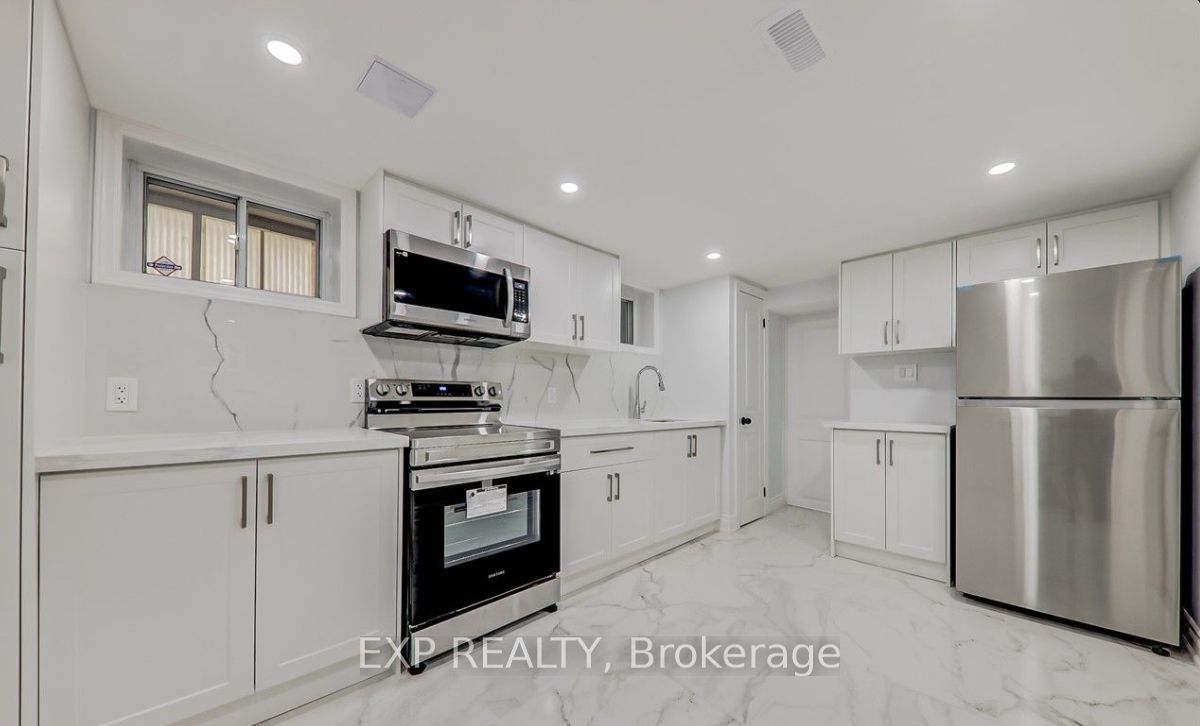 45 Blaisdale Road Bsmt, Toronto, ON M1P 1V9