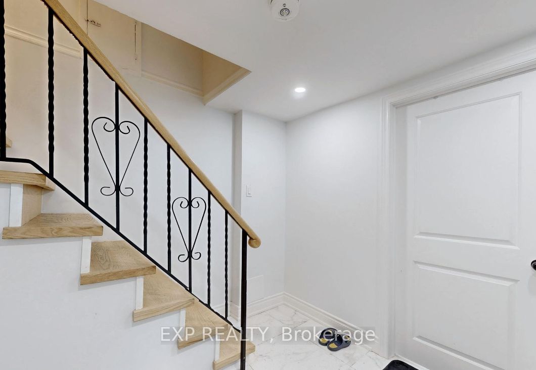 45 Blaisdale Road Bsmt, Toronto, ON M1P 1V9 photo 2