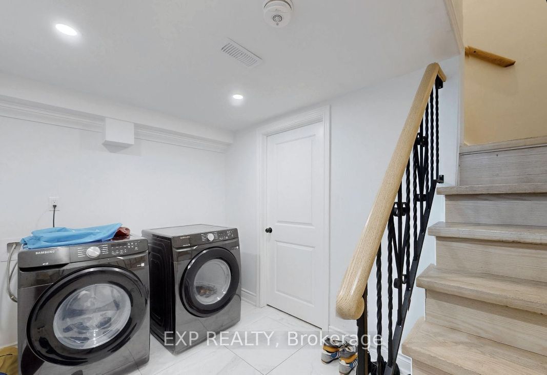 45 Blaisdale Road Bsmt, Toronto, ON M1P 1V9 photo 3