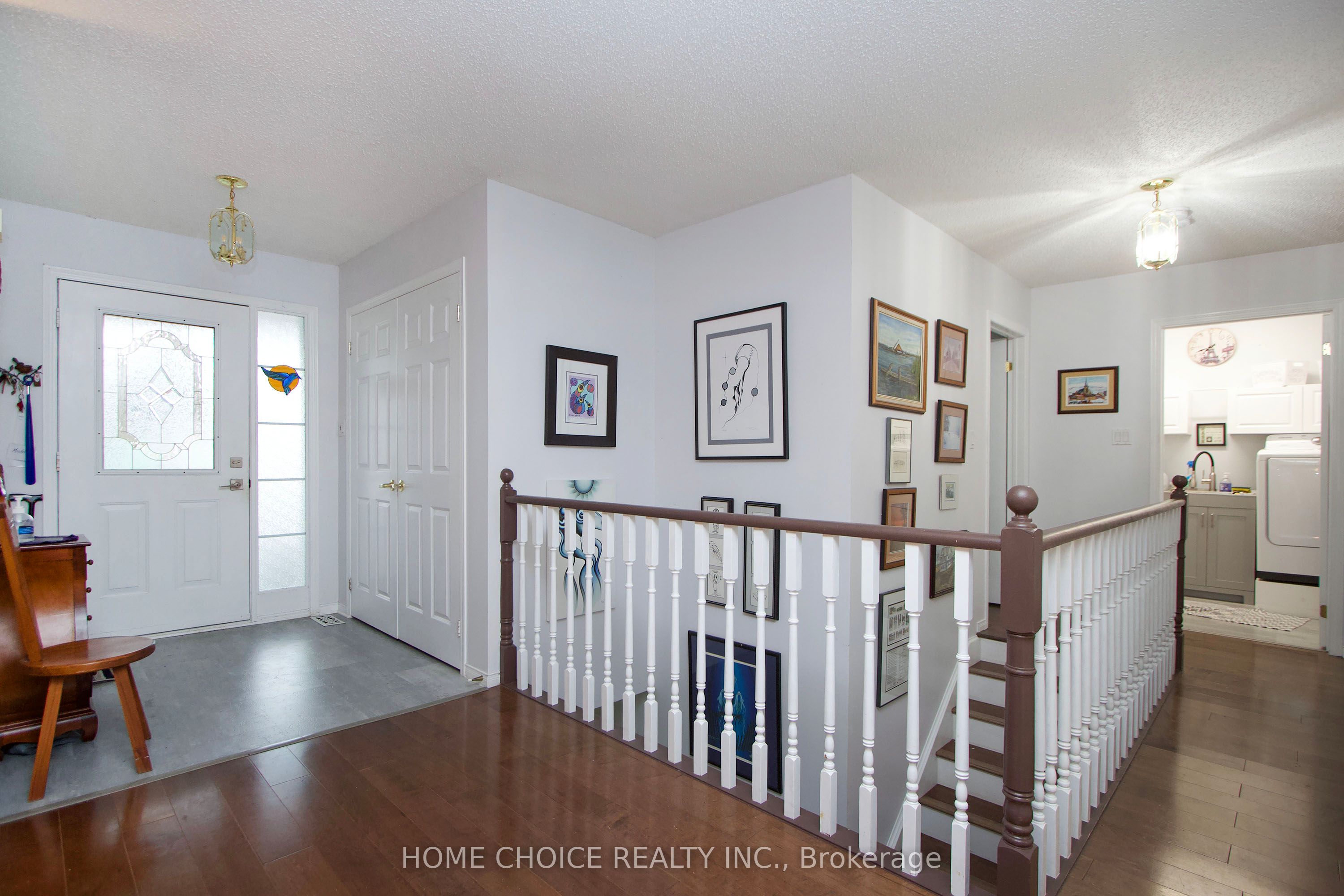 27 Niagara Trail, Clarington, ON L1B 1A2 photo 4