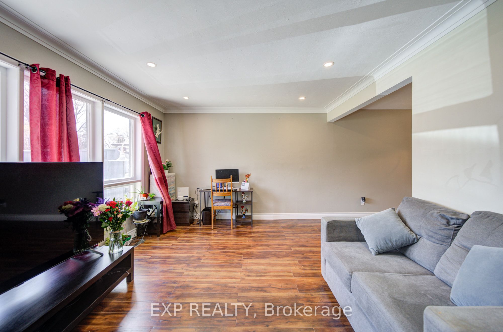 95 Reidmount Avenue E, Toronto, ON M1S 1B6 photo 5