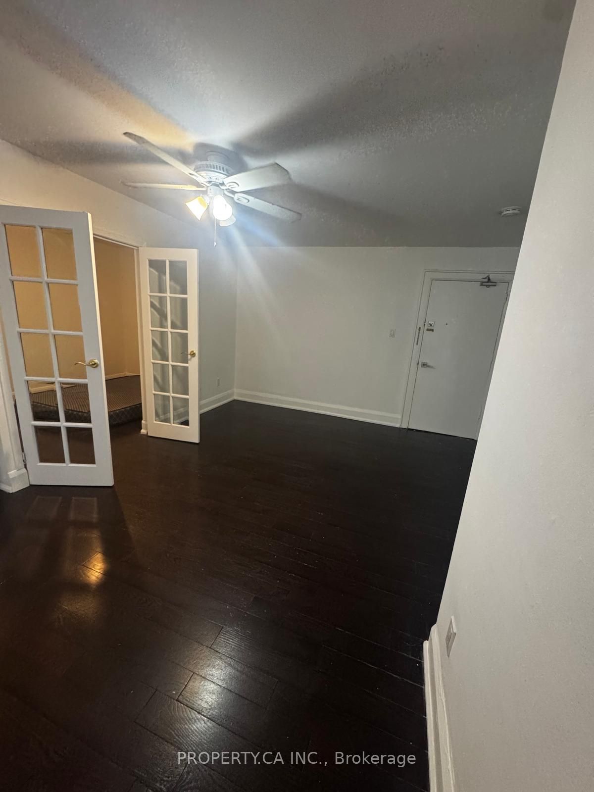 849 Broadview Avenue E 19, Toronto, ON M4K 2P9 photo 2