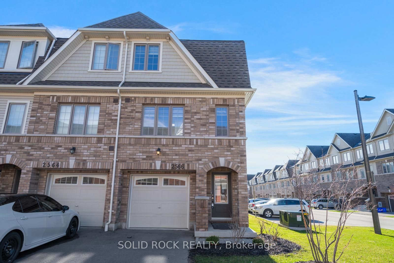 2566 Mojave Path 137, Oshawa, ON L1L 0P9 photo 2