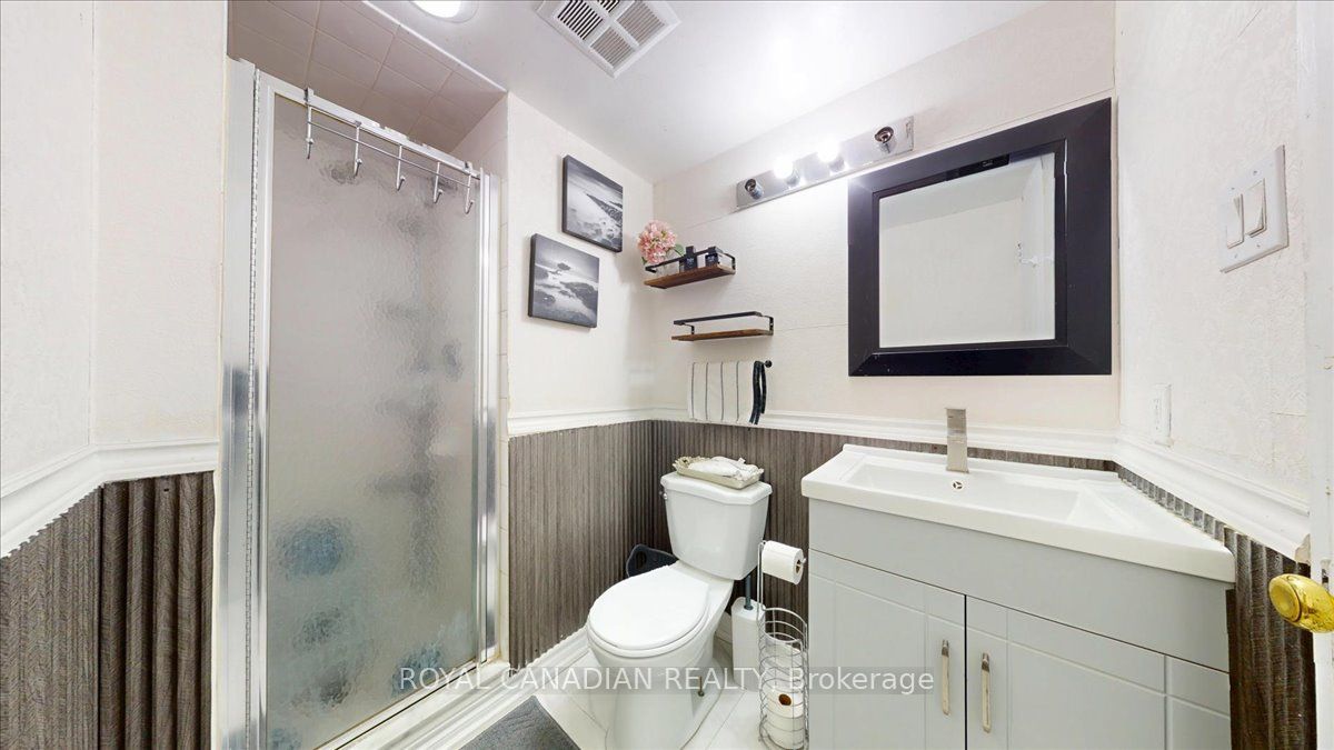 410 Mclevin Avenue 1011, Toronto, ON M1B 5J5 photo 4