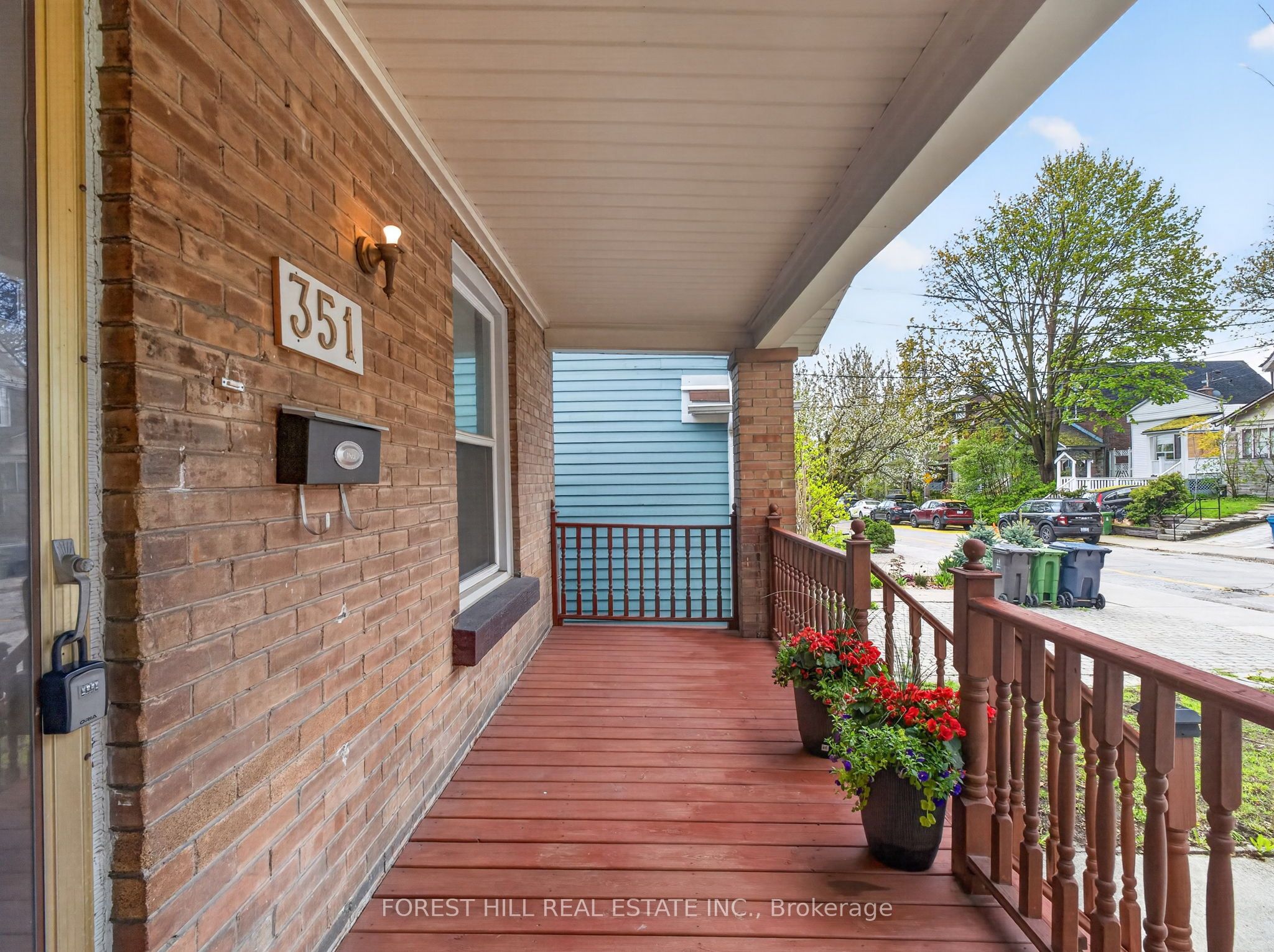 351 Woodfield Road, Toronto, ON M4L 2W9 photo 2