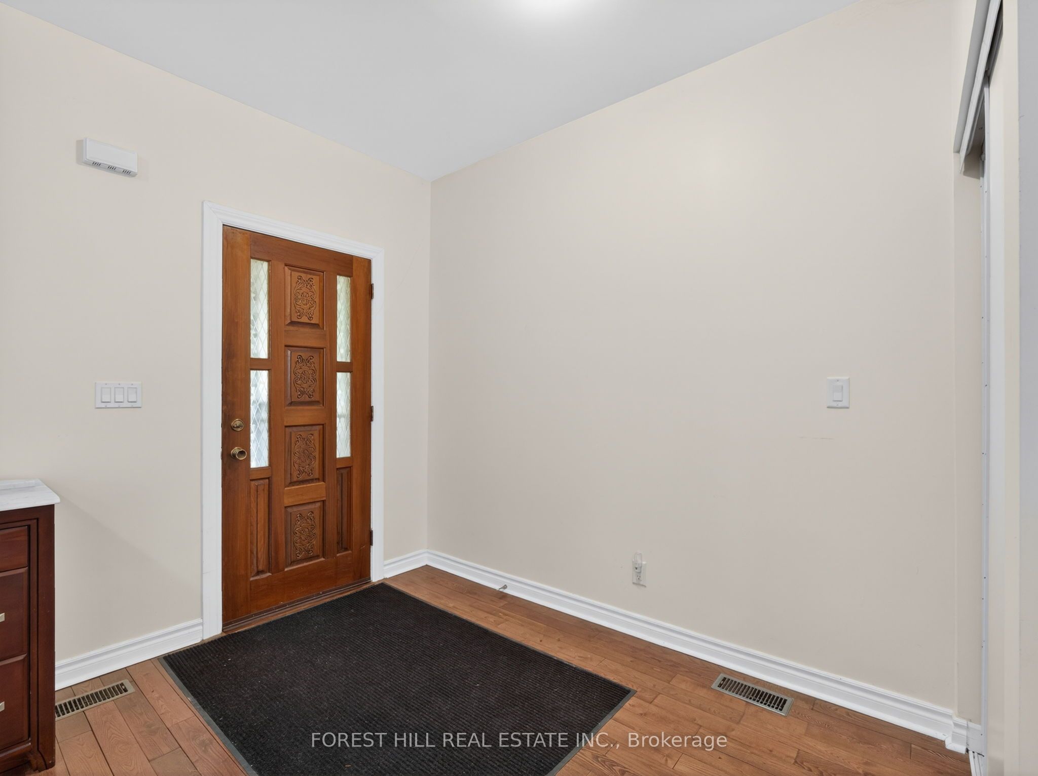 351 Woodfield Road, Toronto, ON M4L 2W9 photo 4