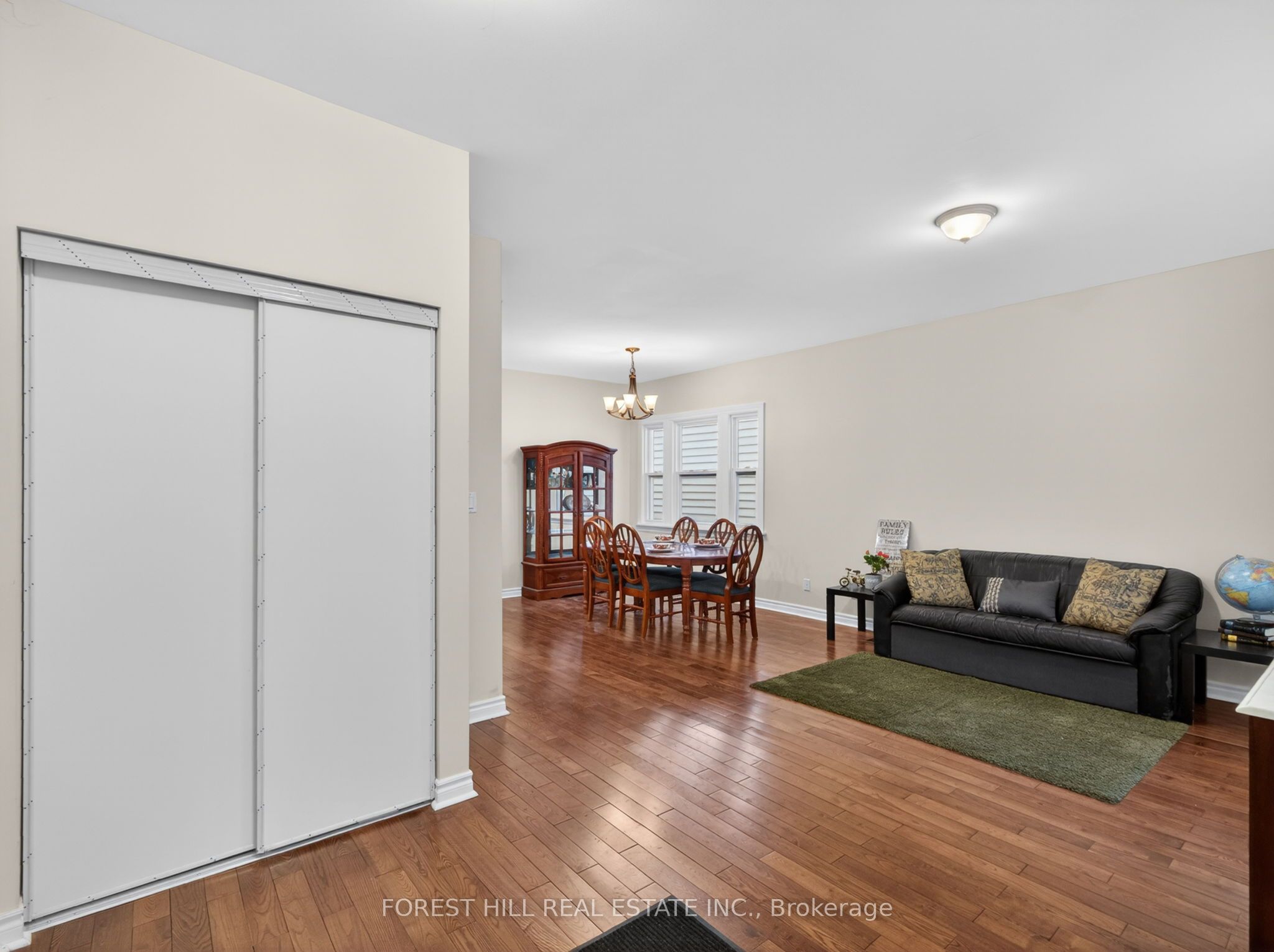 351 Woodfield Road, Toronto, ON M4L 2W9 photo 5
