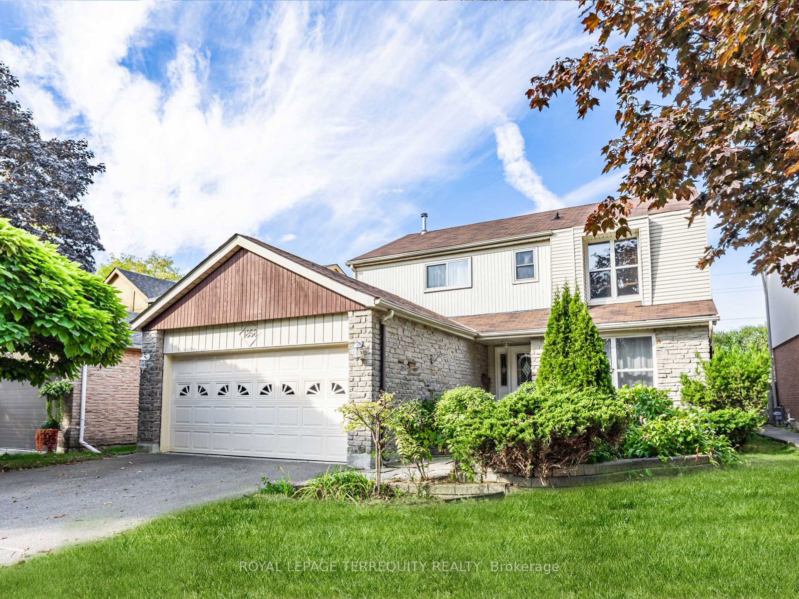 1858 Shadybrook Drive, Pickering, ON L1V 3A8