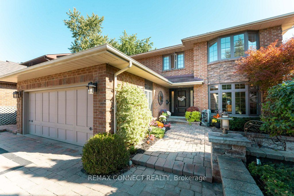 1879 New Street, Pickering, ON L1V 3L9