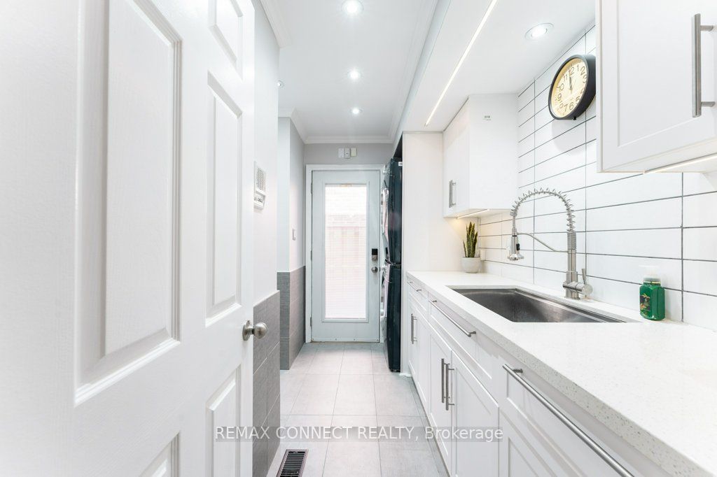 1879 New Street, Pickering, ON L1V 3L9 photo 4