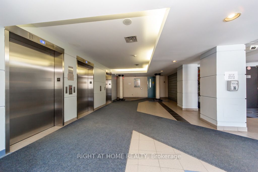 90 Dale Avenue 803, Toronto, ON M1J 3N4 photo 4