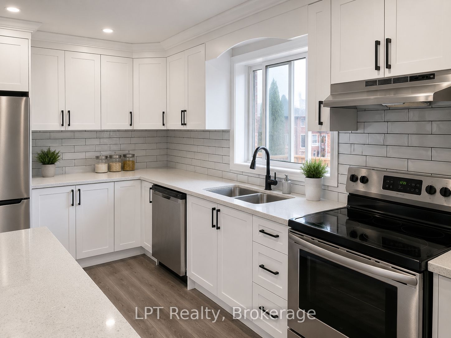325 Baldwin Street, Oshawa, ON L1H 6H5