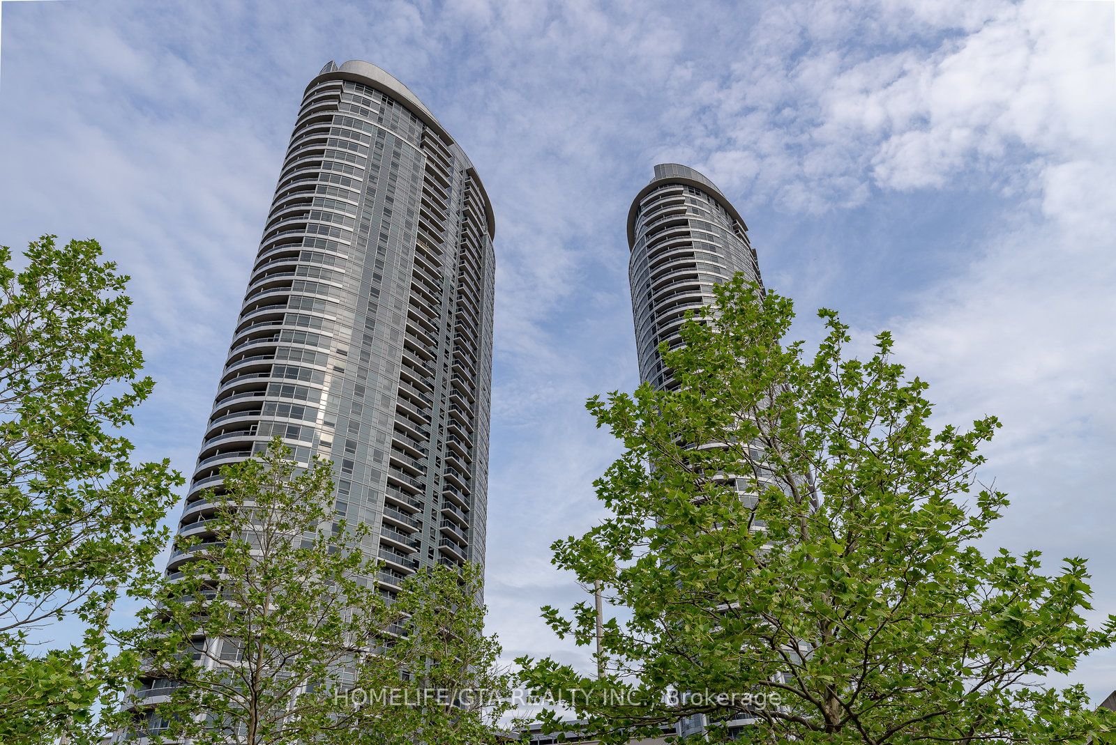 125 Village Green Square 2508, Toronto, ON M1S 0G3