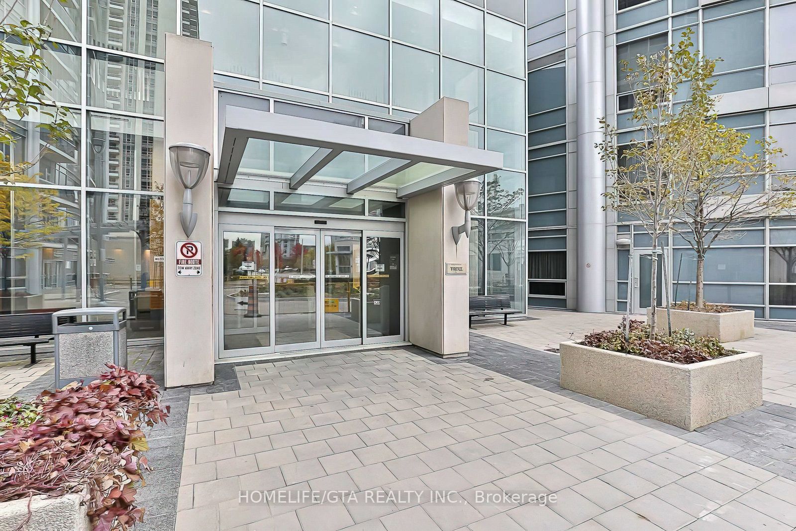 125 Village Green Square 2508, Toronto, ON M1S 0G3 photo 2