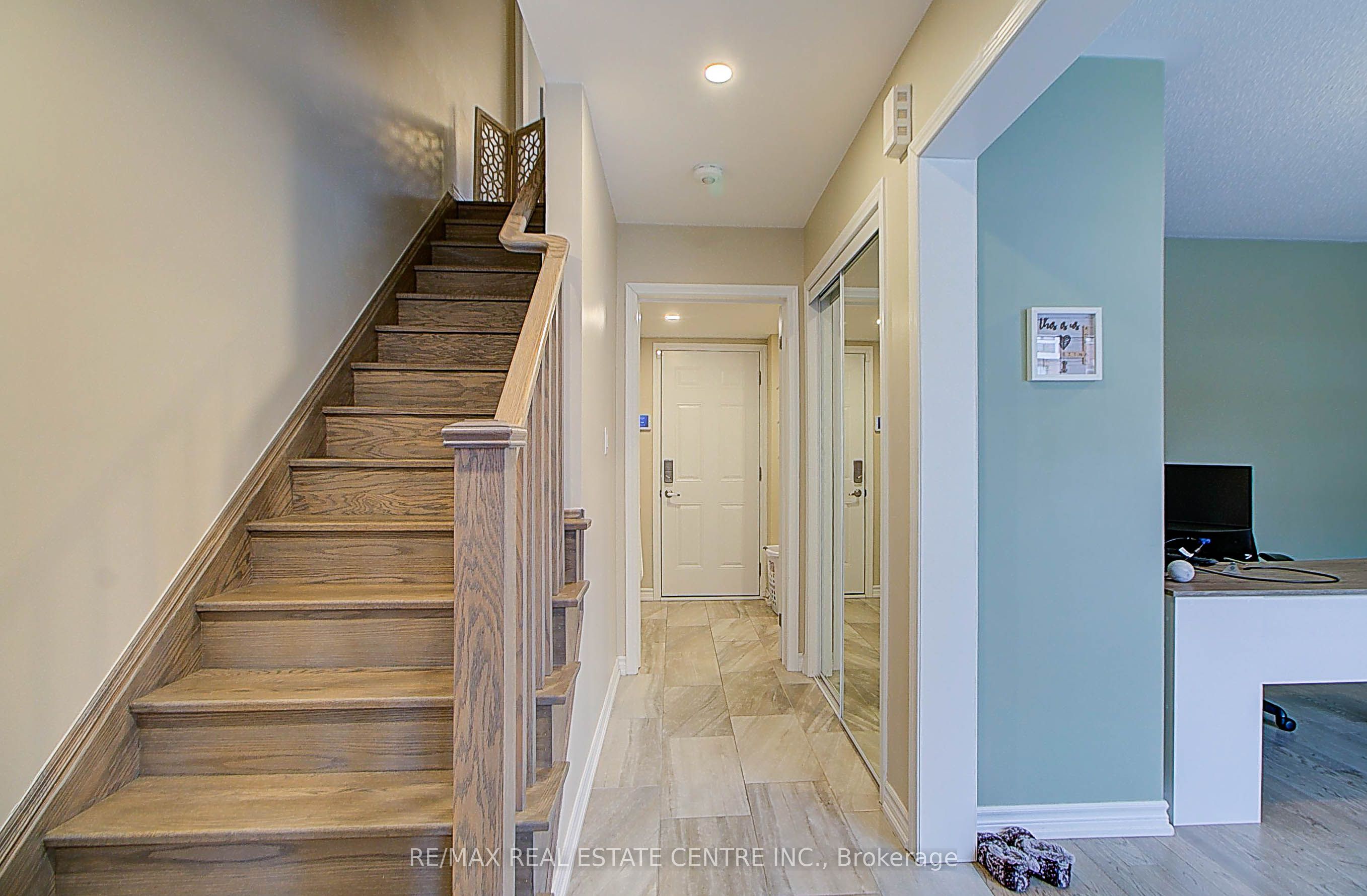 32 Bluegill Crescent, Whitby, ON L1P 0E4 photo 5