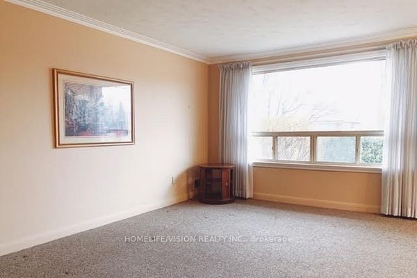 19 Danube Drive Main, Toronto, ON M1R 1Z9 photo 5