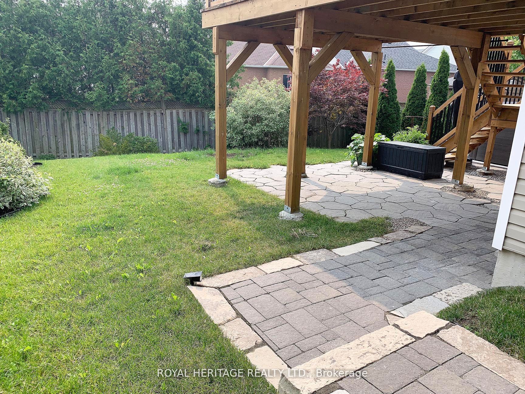 1628 Spencely Drive, Oshawa, ON L1K 0B3 photo 2