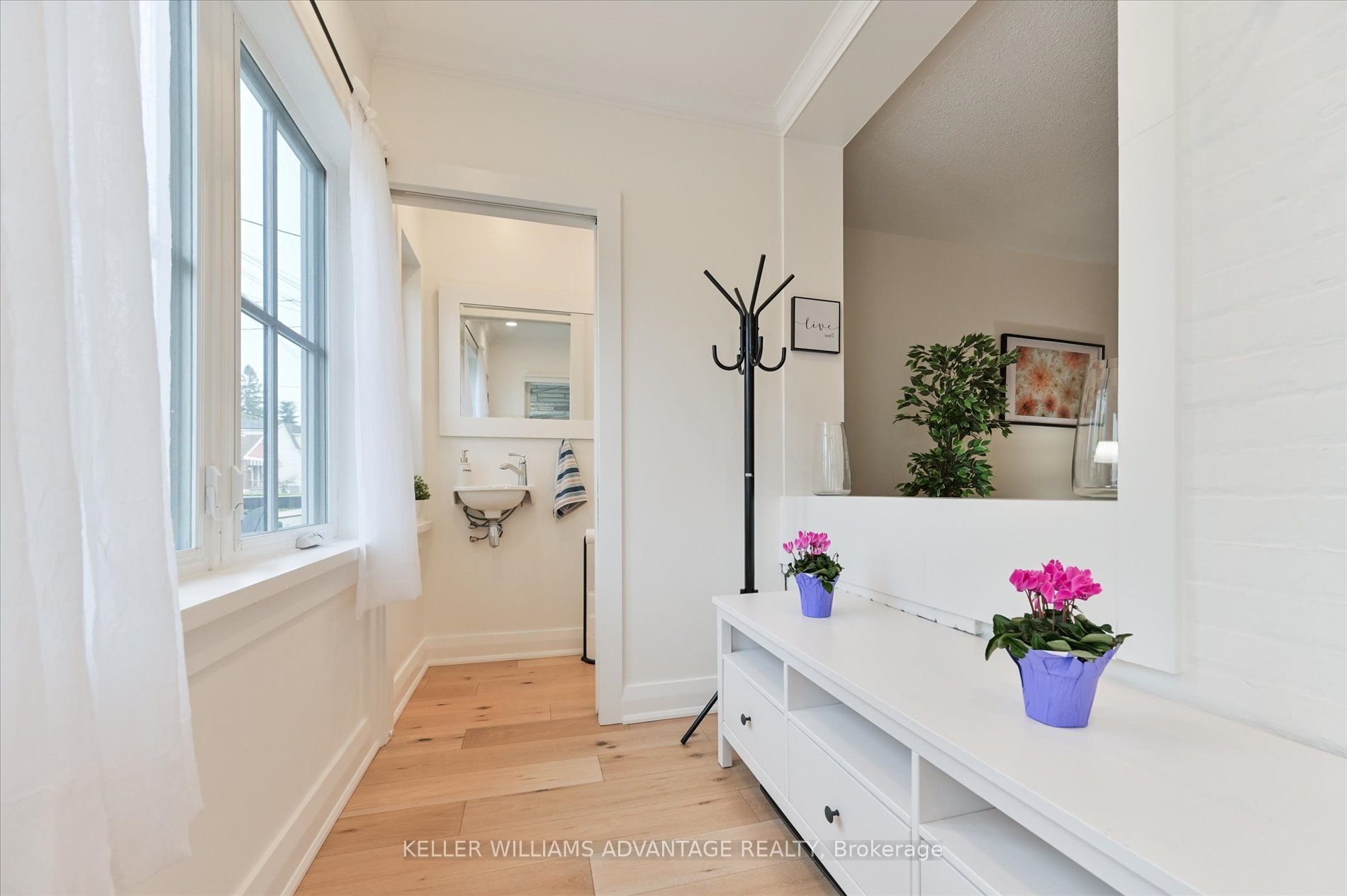 294 Cedarvale Avenue, Toronto, ON M4C 4K4 photo 5