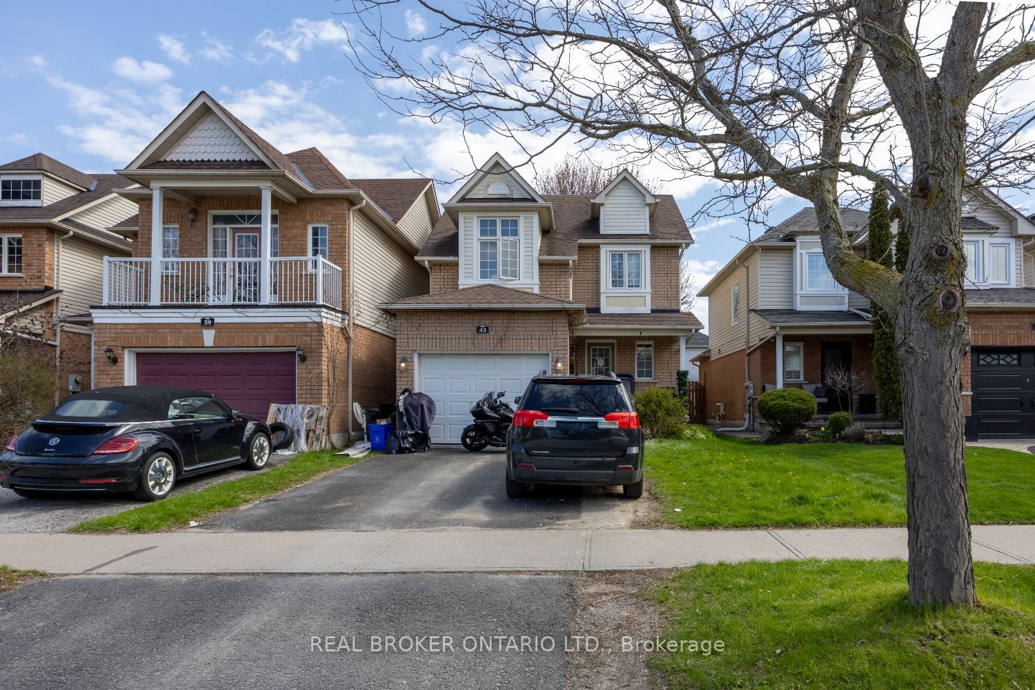 43 Madden Place, Clarington, ON L1C 5K3 photo 2