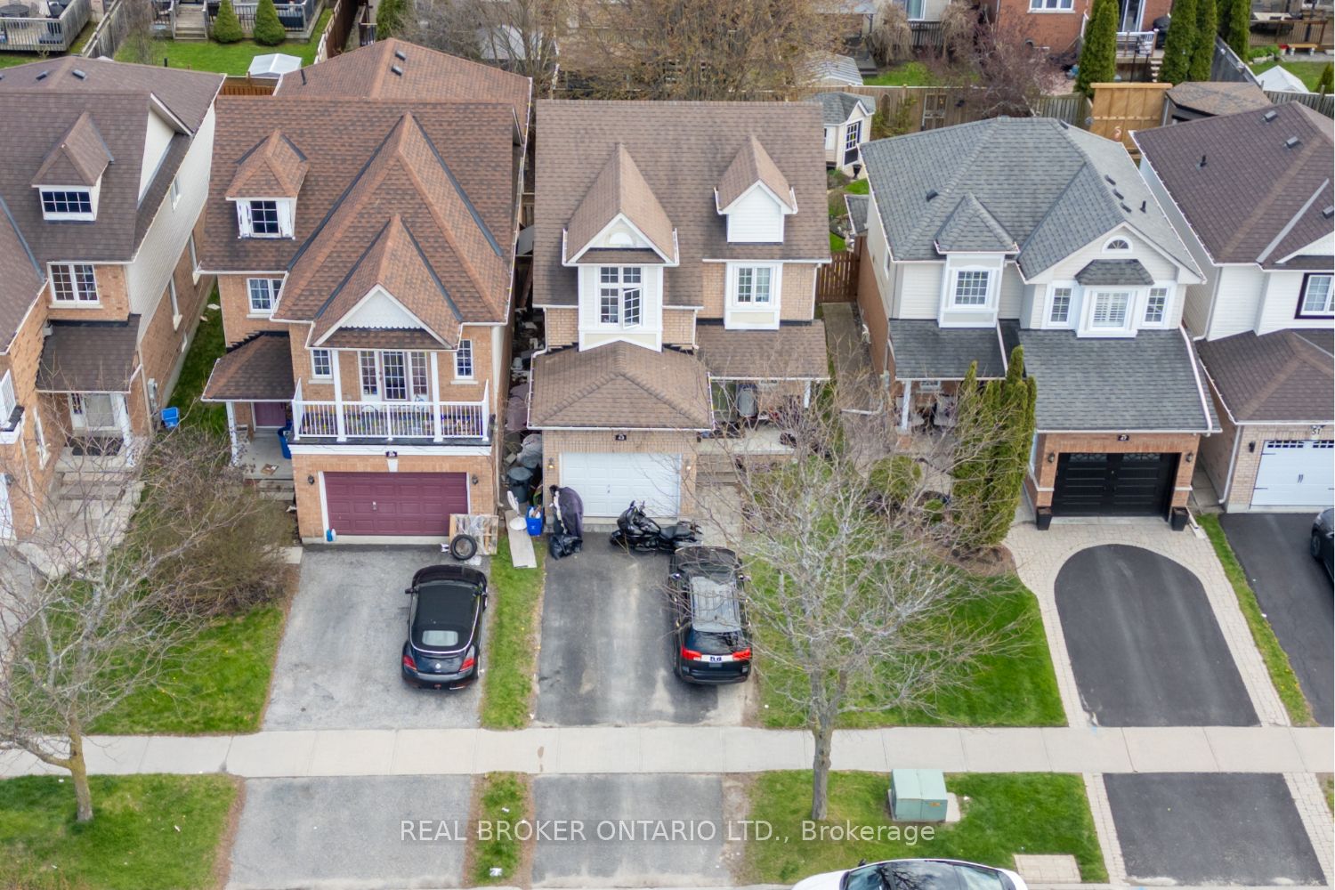 43 Madden Place, Clarington, ON L1C 5K3 photo 4