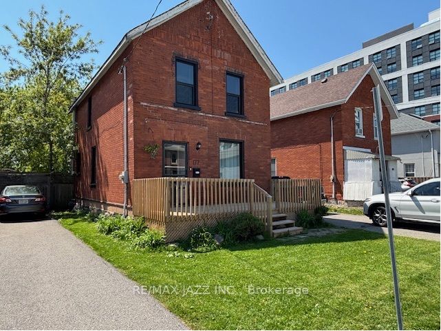 177 Athol Street E, Oshawa, ON L1H 1K2 photo 4
