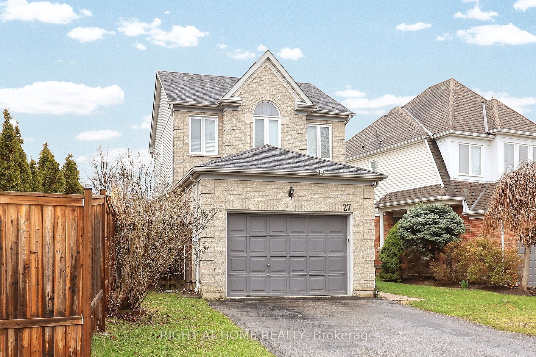27 Foundry Lane, Whitby, ON L1P 1M5