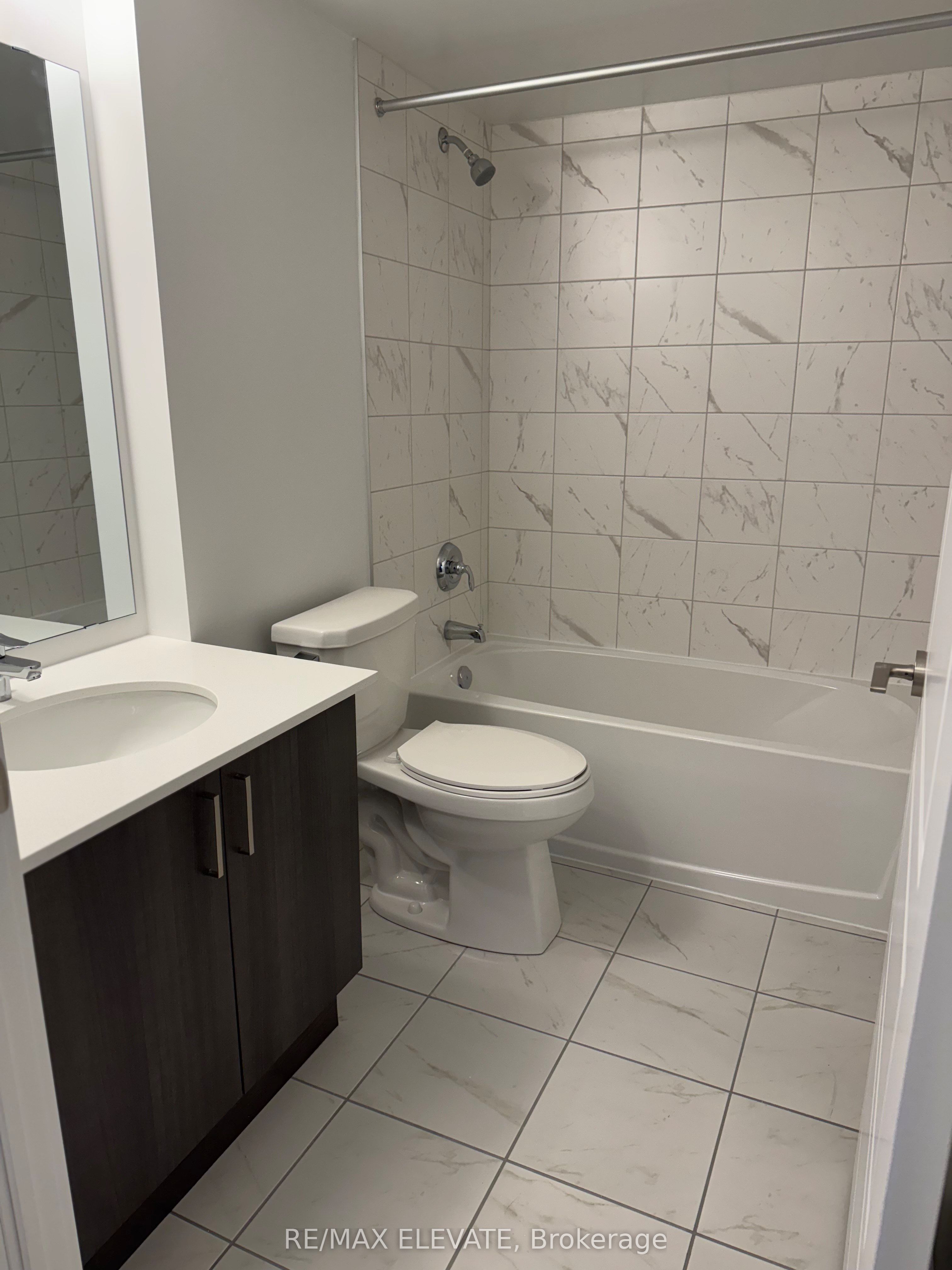 1435 Celebration Drive 1910, Pickering, ON L1W 0C4 photo 5