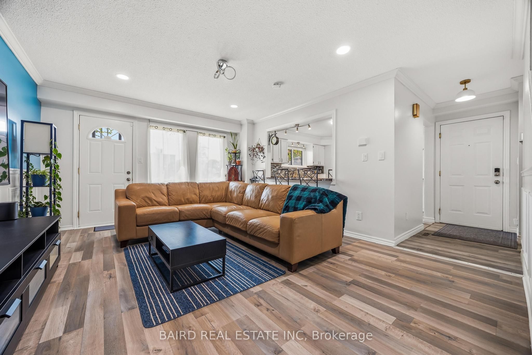 1331 Mary Street N 6, Oshawa, ON L1G 6Z2 photo 3