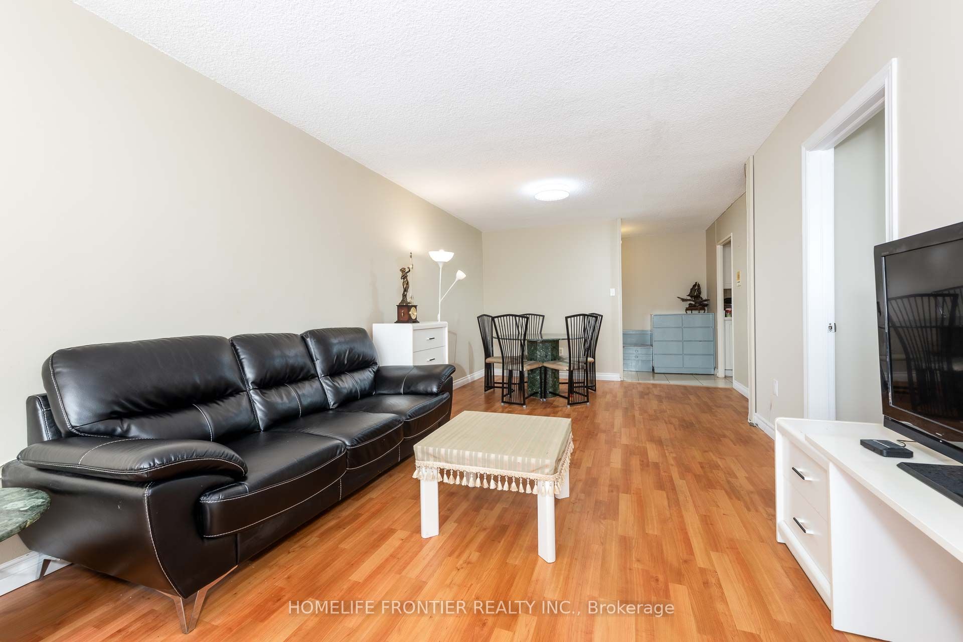 45 Silver Springs Boulevard 706, Toronto, ON M1V 1R2 photo 2