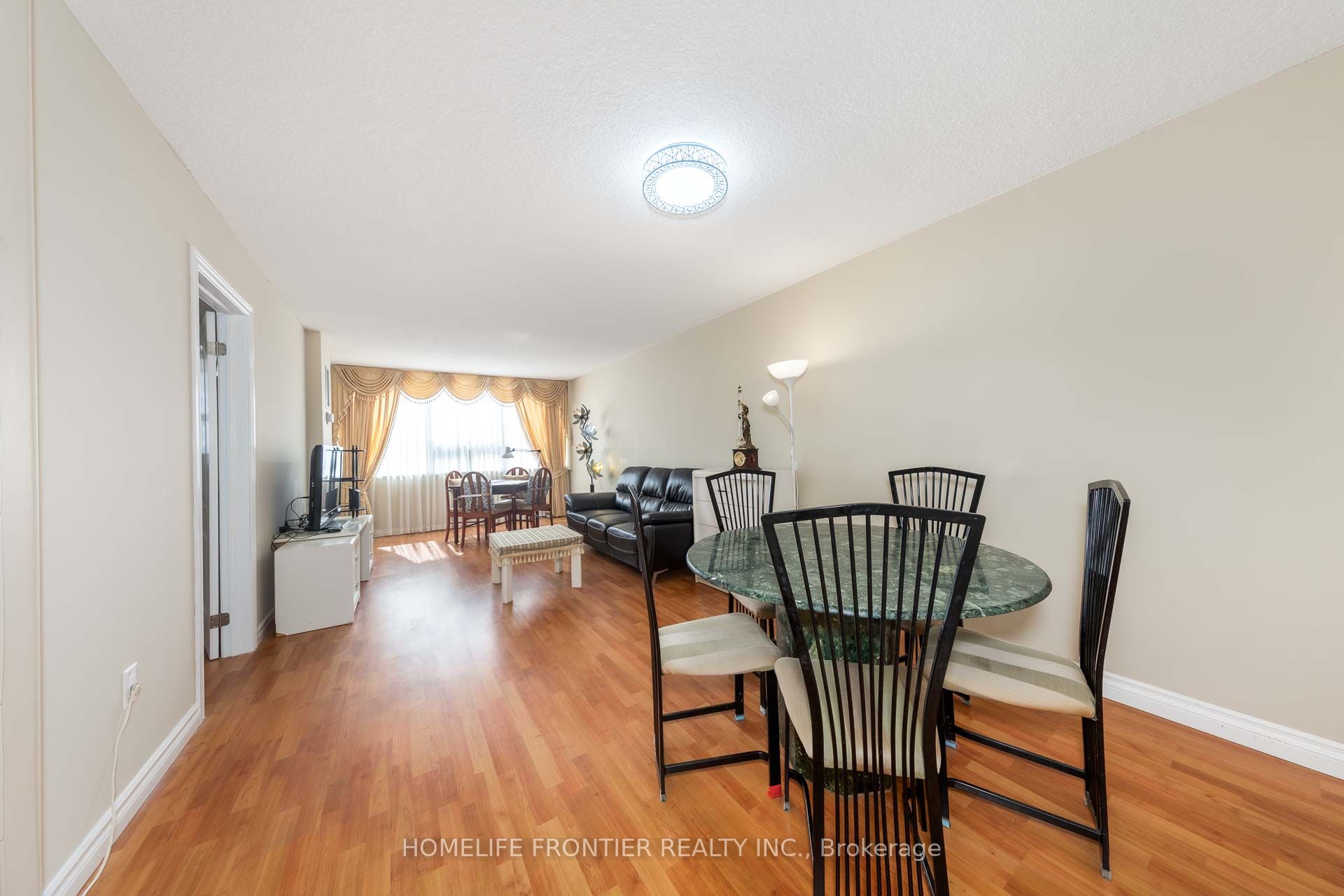 45 Silver Springs Boulevard 706, Toronto, ON M1V 1R2 photo 3