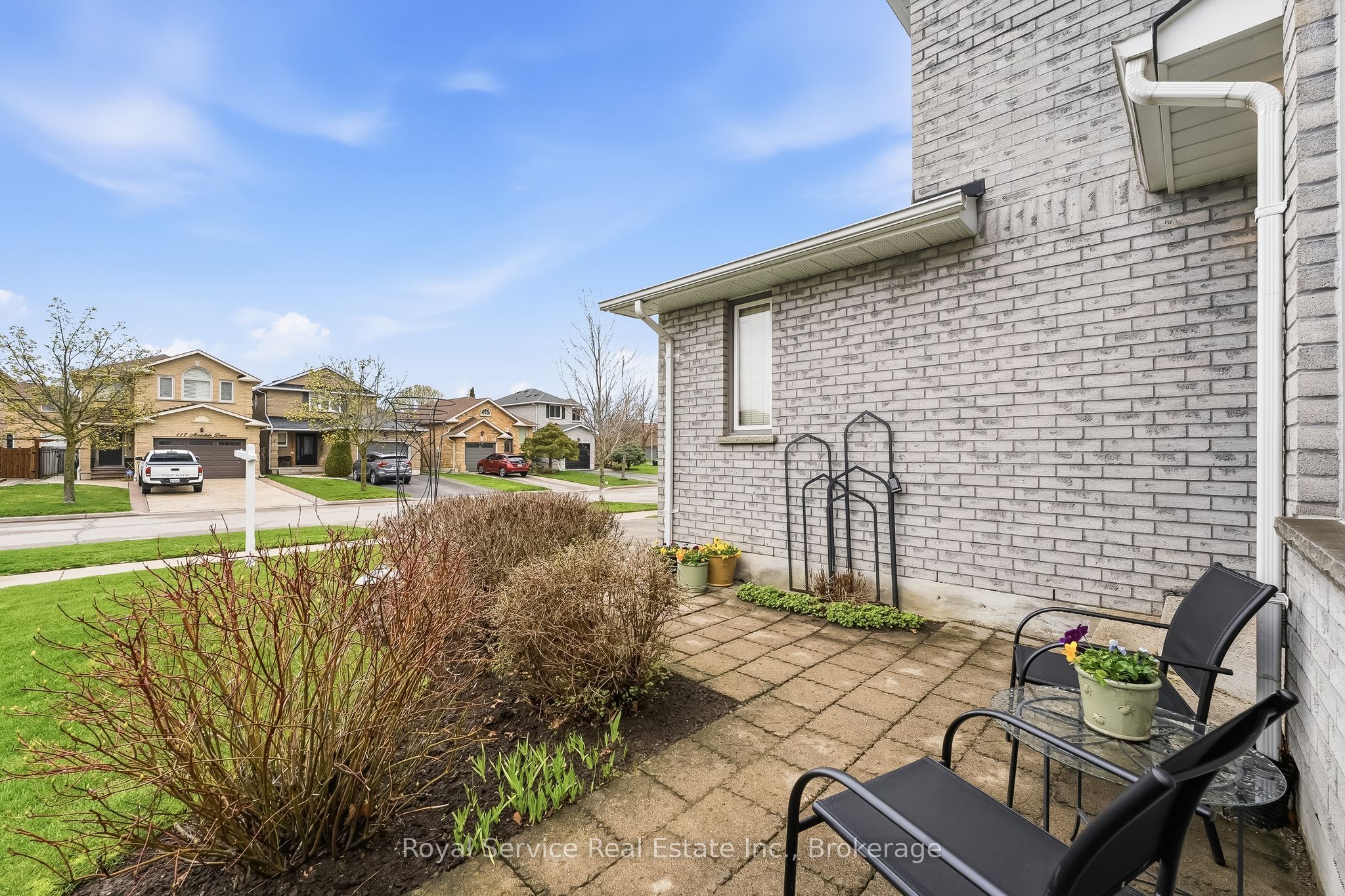 116 Avondale Drive, Clarington, ON L1E 3A3 photo 5