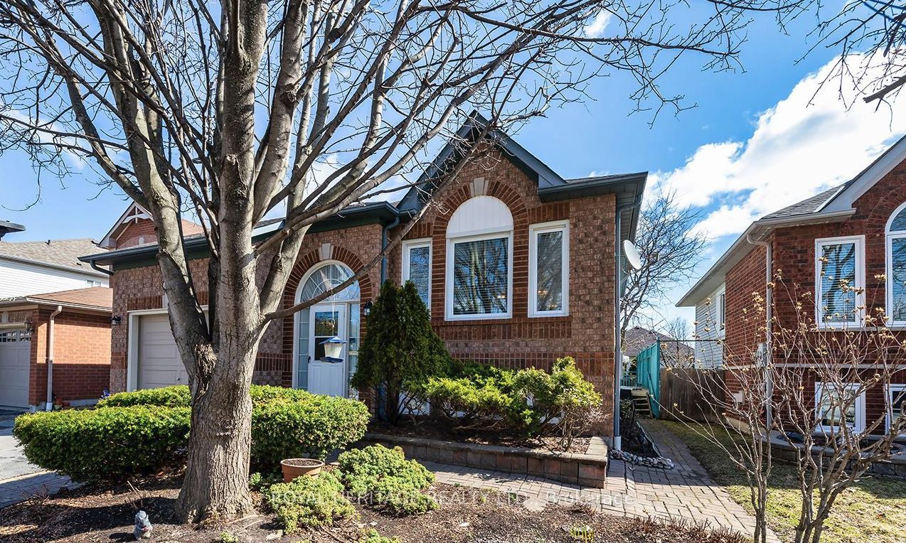31 Thames Drive N, Whitby, ON L1R 2M2 photo 2