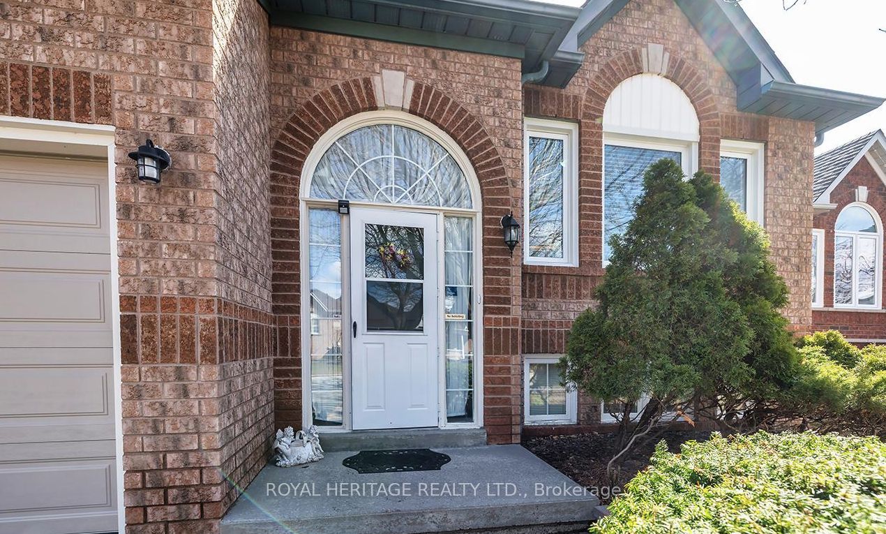 31 Thames Drive N, Whitby, ON L1R 2M2 photo 3