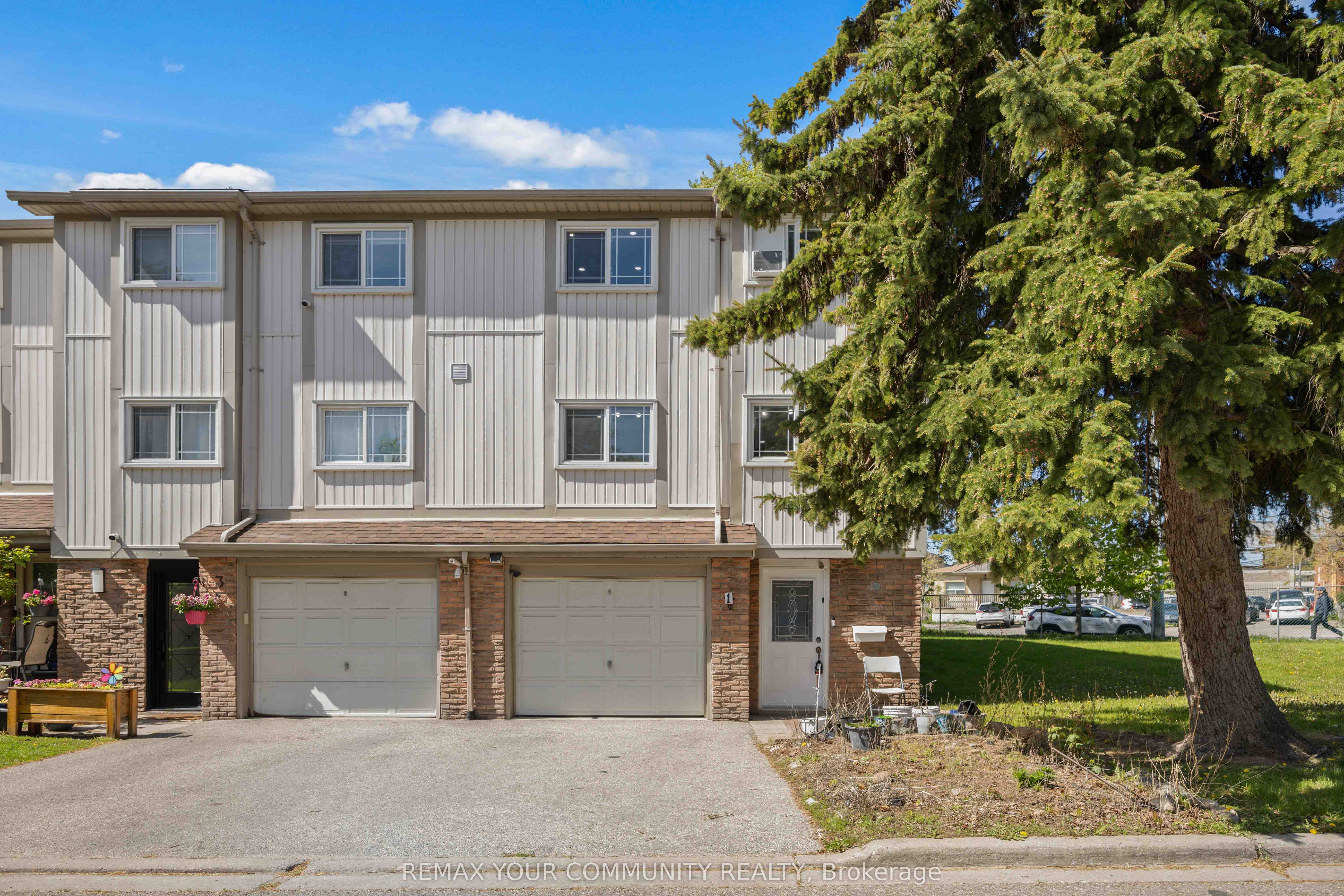 141 Galloway Road 1, Toronto, ON M1E 4X4
