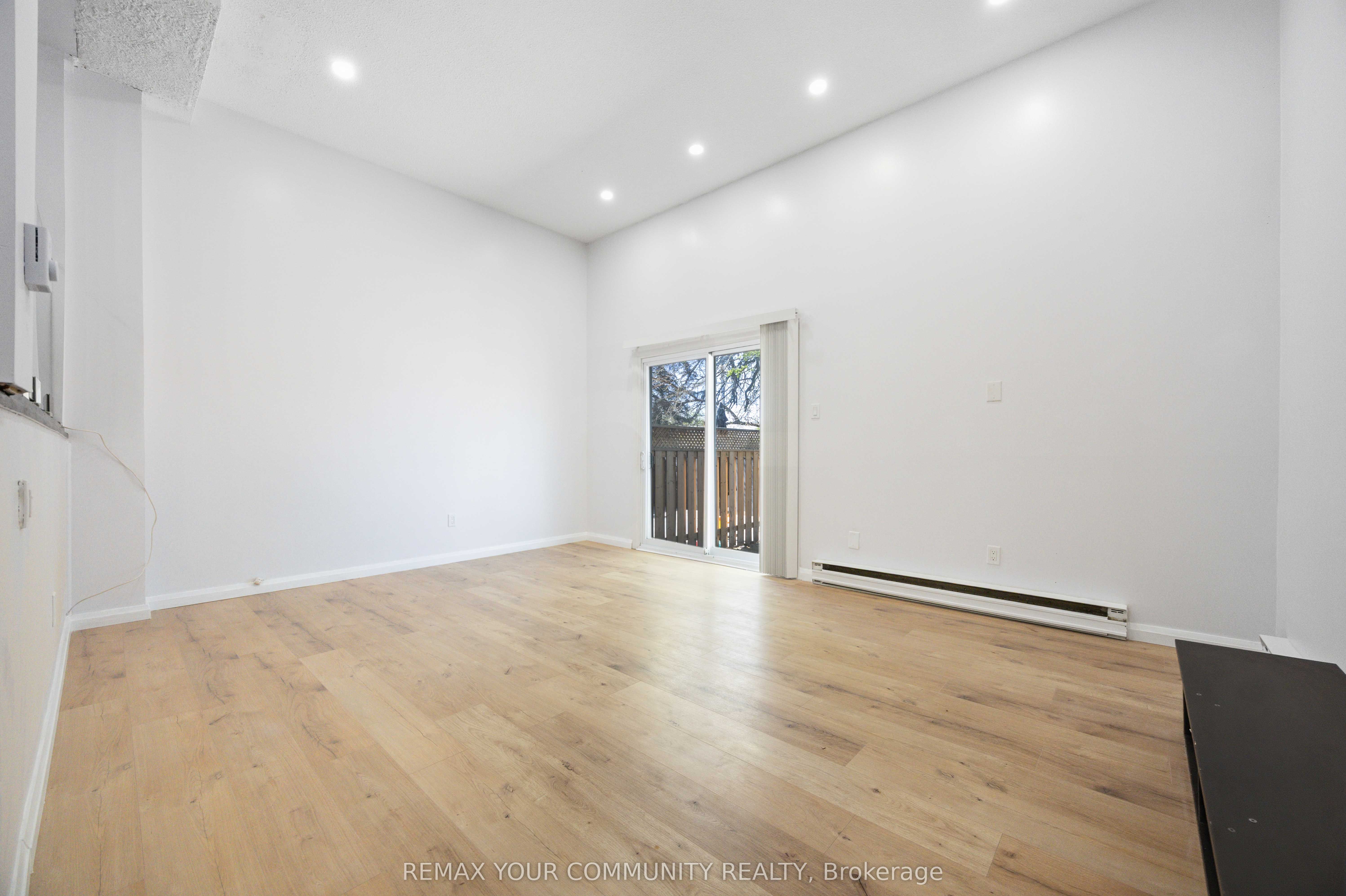 141 Galloway Road 1, Toronto, ON M1E 4X4 photo 4