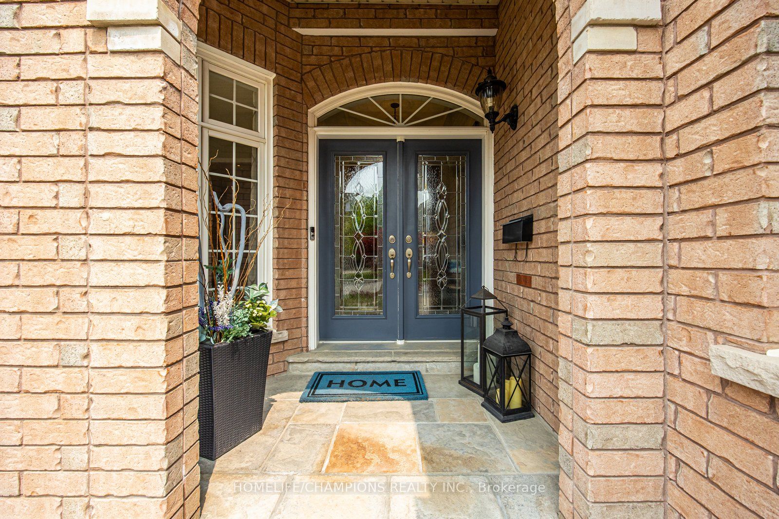 12 Driscoll Drive, Ajax, ON L1T 0J1 photo 2